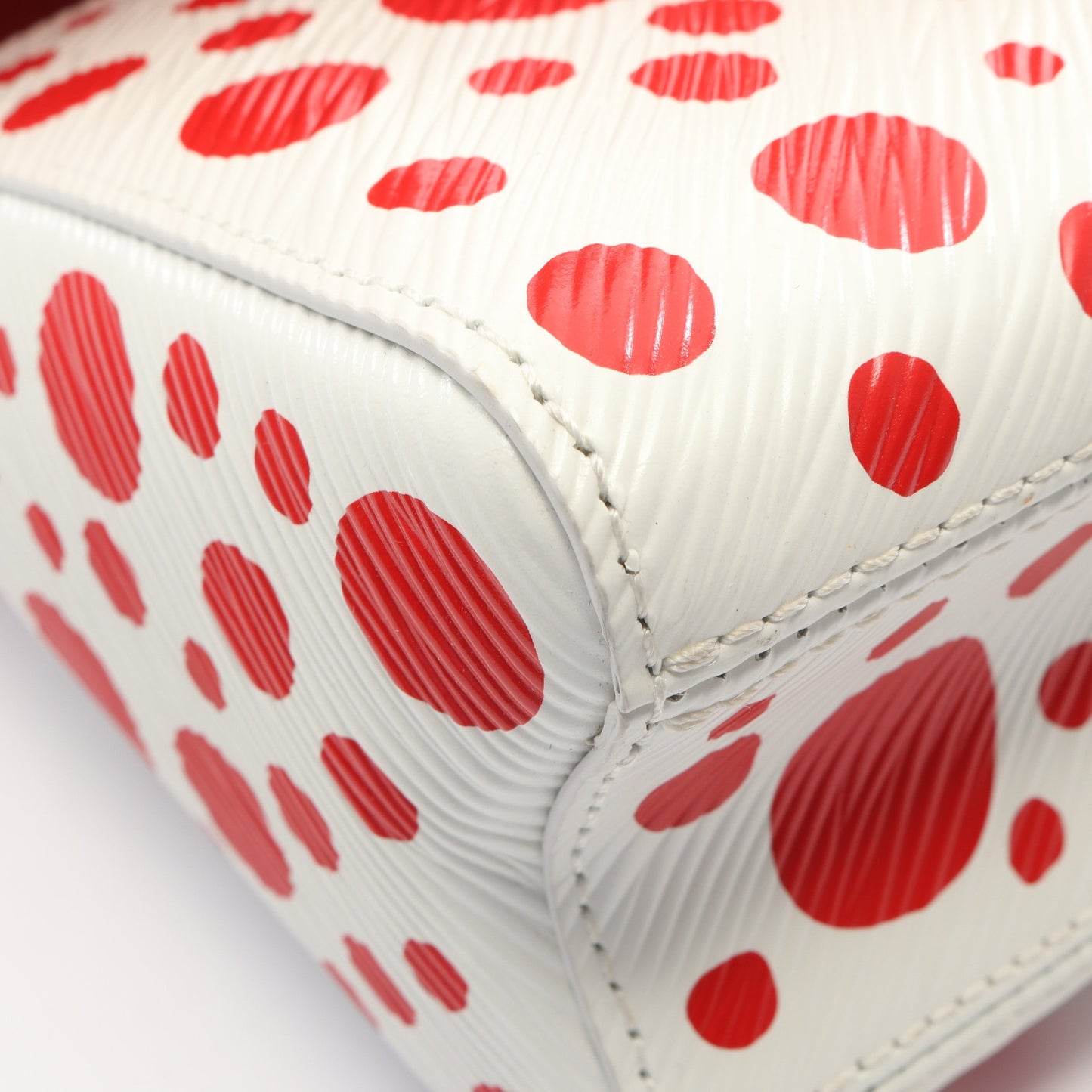 LV × YK ツイストPM エピ エピ インフィニティドット 草間彌生 チェーンショルダーバッグ レザー ホワイト レッド ルイヴィトン