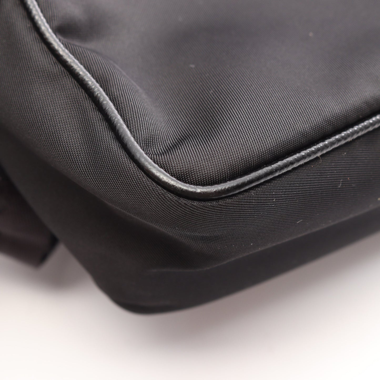 RE-NYLON TESSUTO+SAFFIANO ショルダーバッグ ナイロン レザー ブラック プラダ