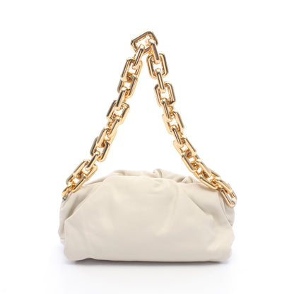 ザ チェーン ポーチ チェーンショルダーバッグ レザー オフホワイト ボッテガヴェネタ バッグ BOTTEGA VENETA