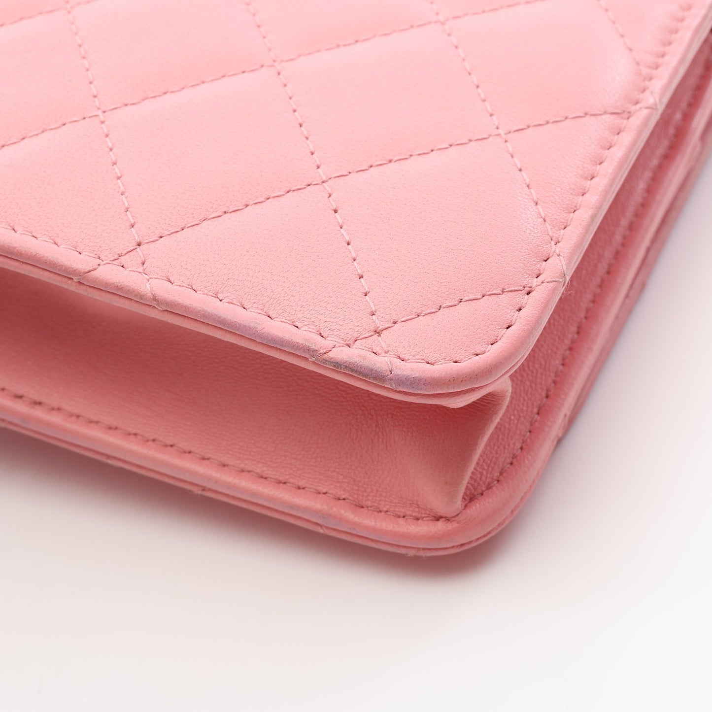 トレンディCC マトラッセ チェーンウォレット ラムスキン ピンク ゴールド金具 シャネル
