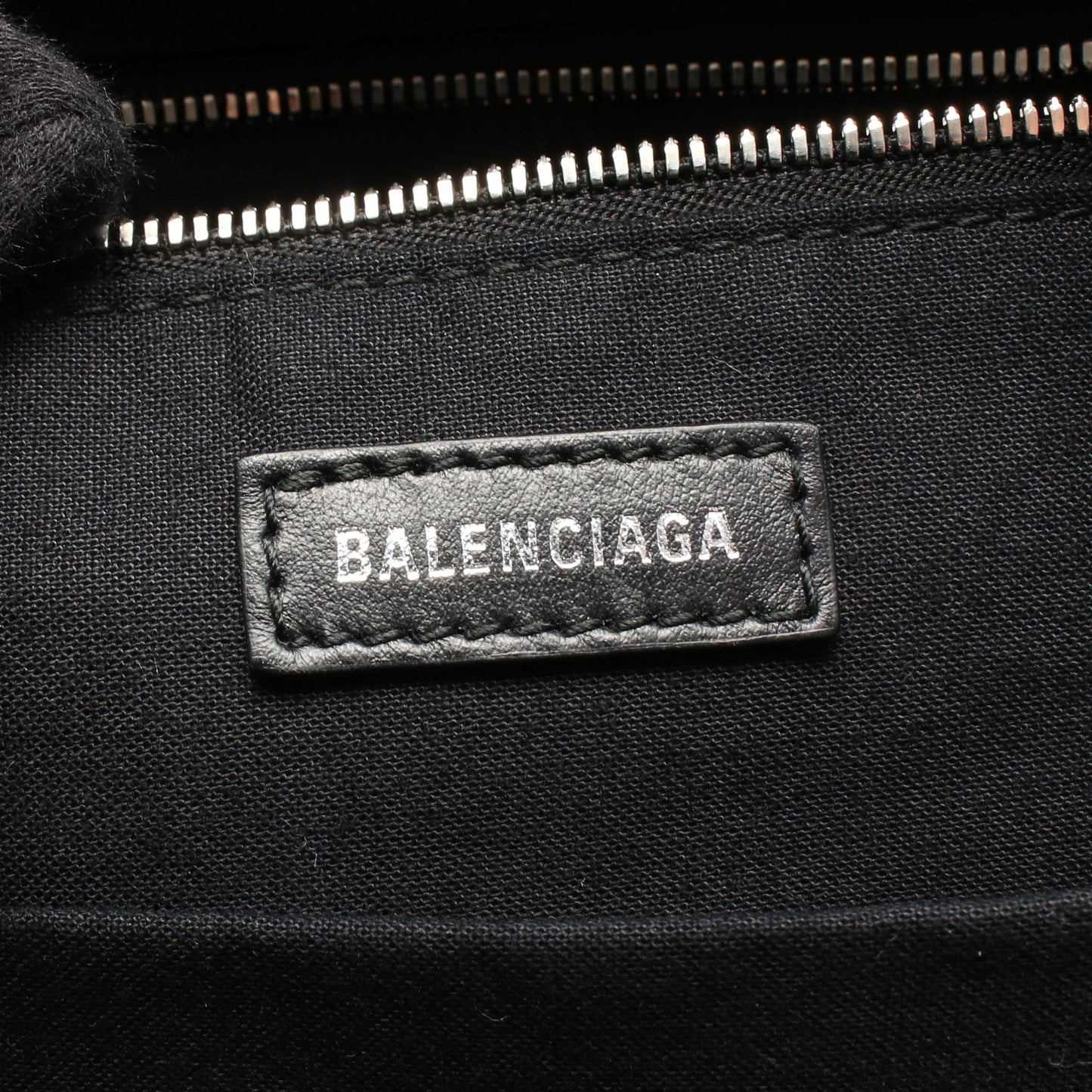 EVERYDAY BACKPACK エブリデイ バックパック リュックサック レザー ブラック レッド バレンシアガ