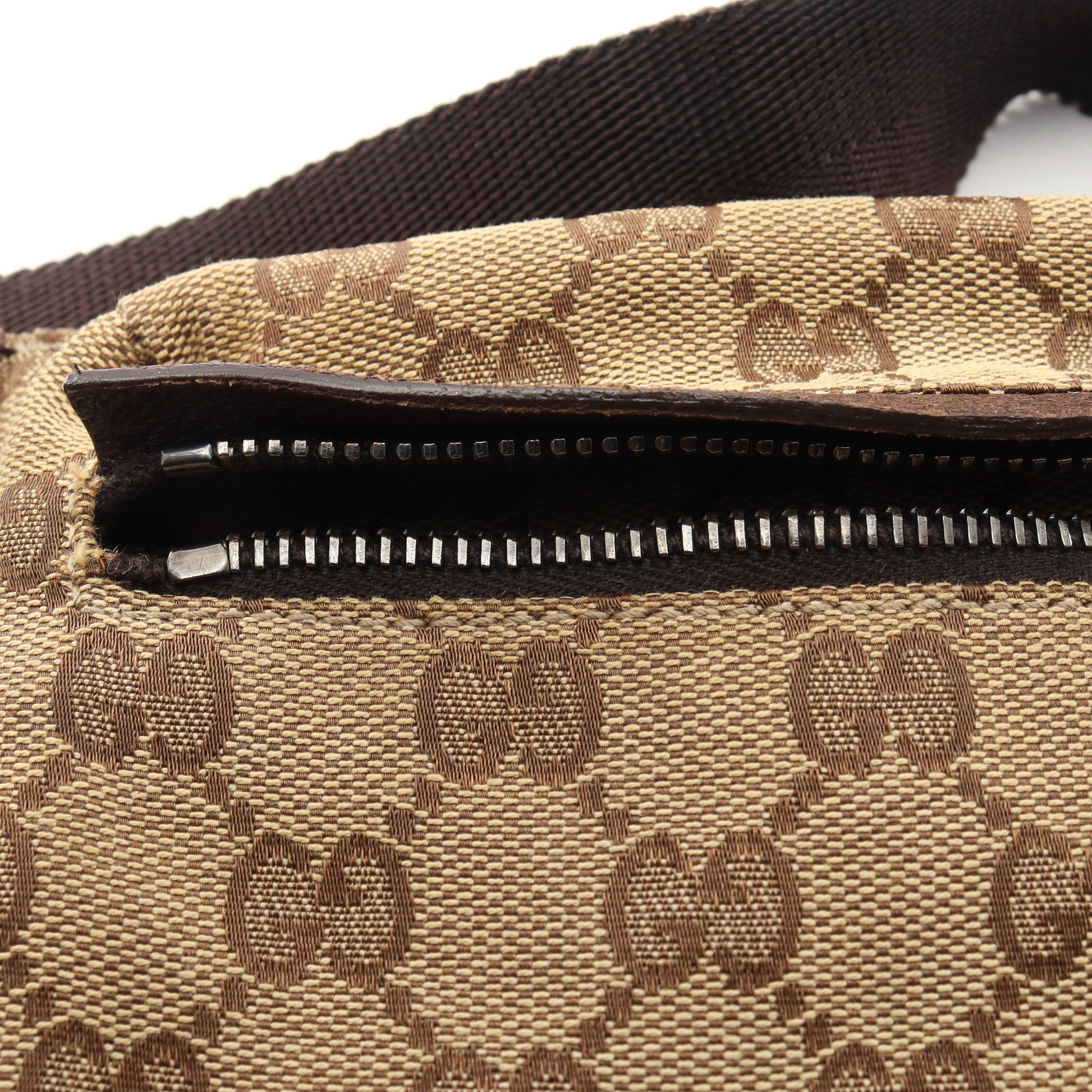 GGキャンバス ボディバッグ ウエストバッグ キャンバス レザー ベージュ ダークブラウン グッチ バッグ GUCCI