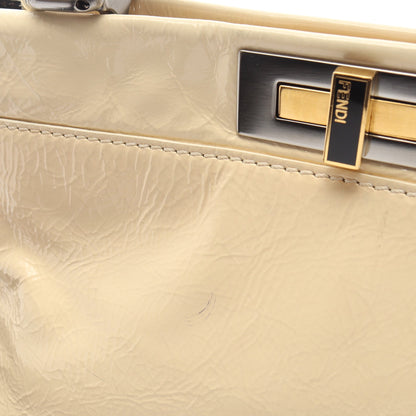 ピーカブー 2WAY ハンドバッグ エナメルレザー アイボリー フェンディ バッグ FENDI