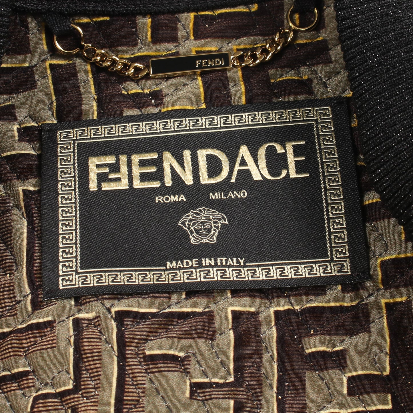 FENDI × VERSACE FENDACE ズッカ柄 ブルゾン ジャケット シルク ダークブラウン ブラック マルチカラー フェンディ