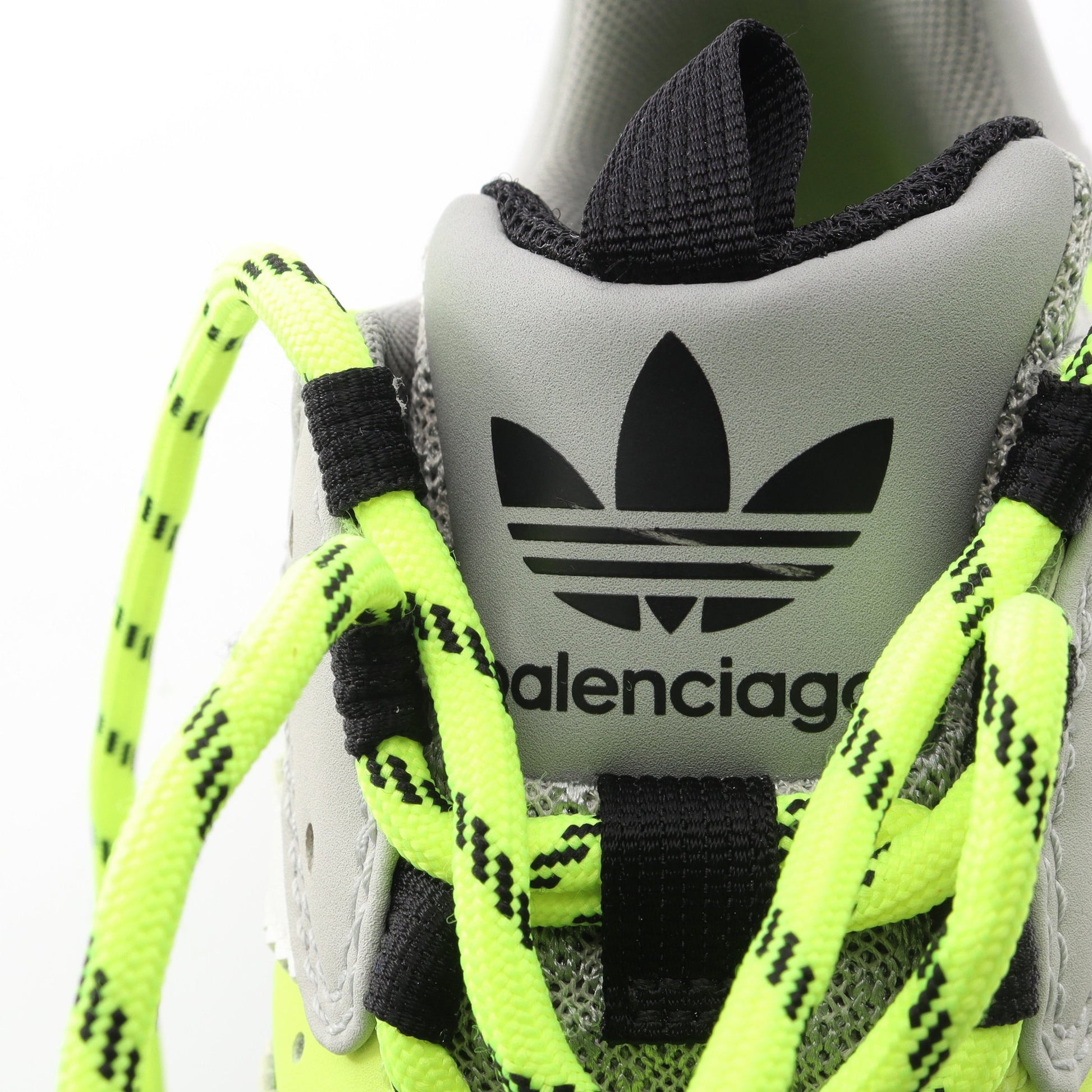 BALENCIAGA × adidas Triple S トリプルS ネオンカラー スニーカー レザー ファブリック グレー イエロー ブラック バレンシアガ シューズ BALENCIAGA