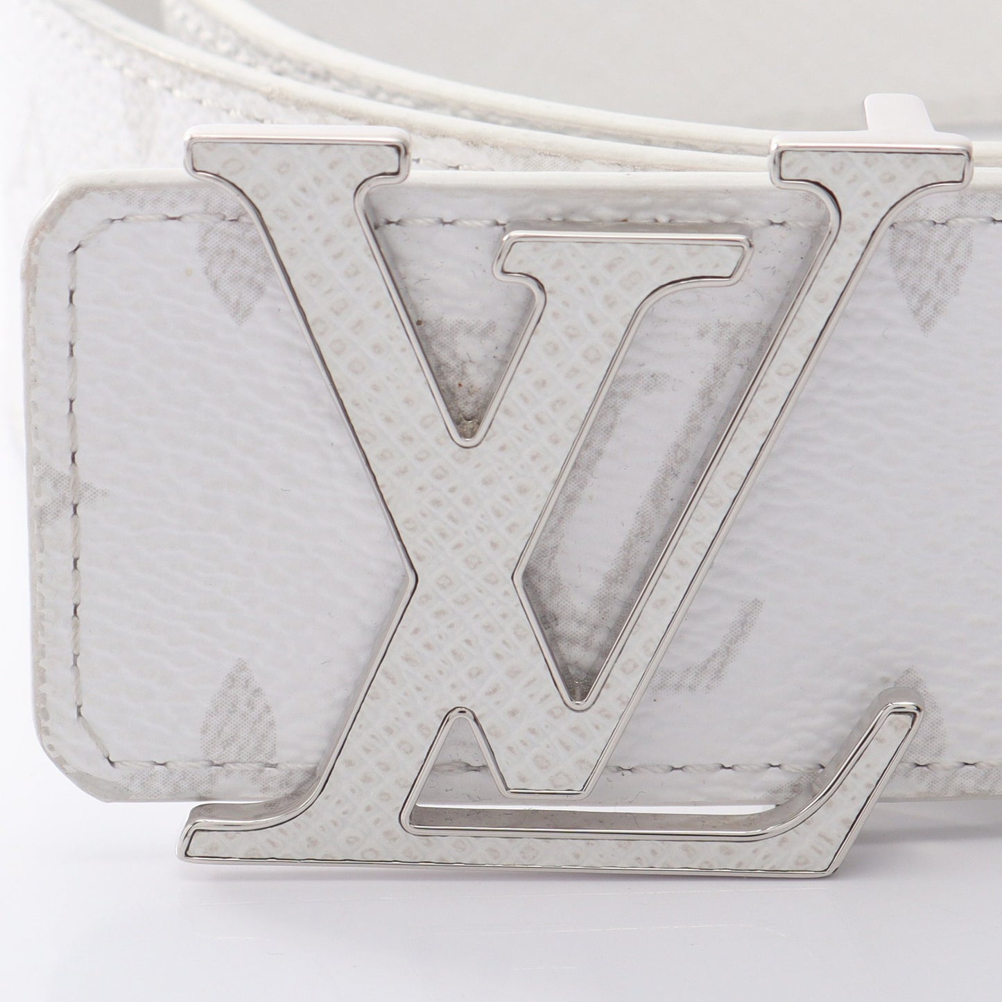LVイニシャル 40MM リバーシブル モノグラム タイガ シルバー金具 ベルト PVC レザー ホワイト ルイヴィトン