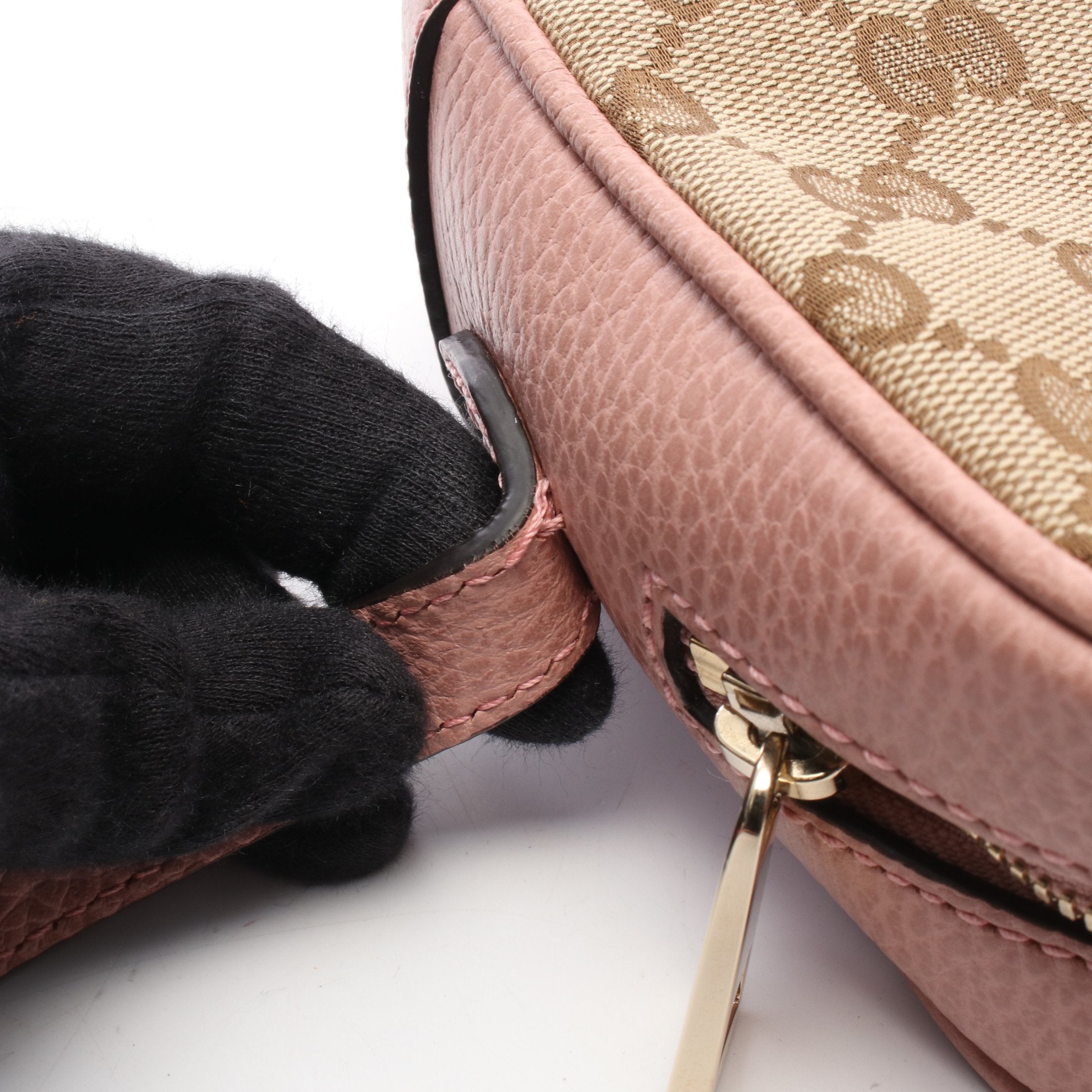 GUCCI グッチ　ベビーグッチ　ブタ　ブラウン　ピンク　キャンバス ブリー GGキャンバス ショルダーバッグ キャンバス レザー ベージュ