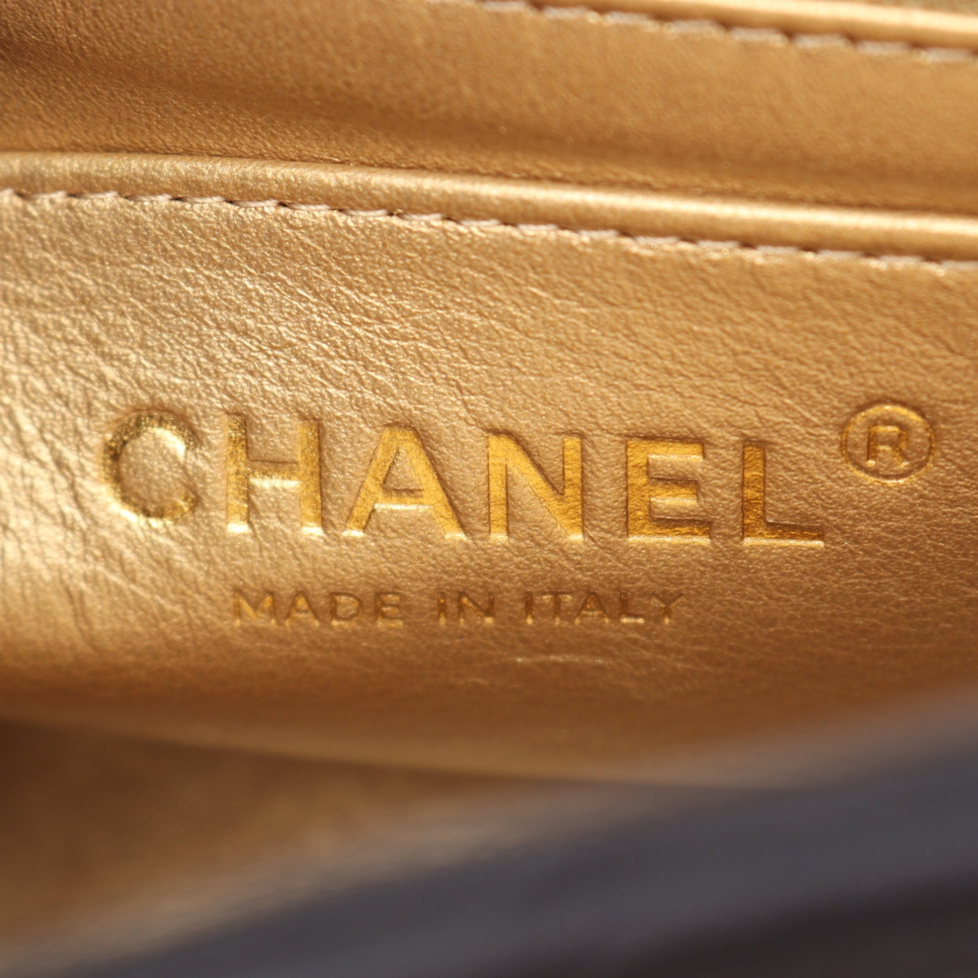 ミニマトラッセ チェーンショルダーバッグ ラムスキン ブラック ゴールド金具 シャネル バッグ CHANEL