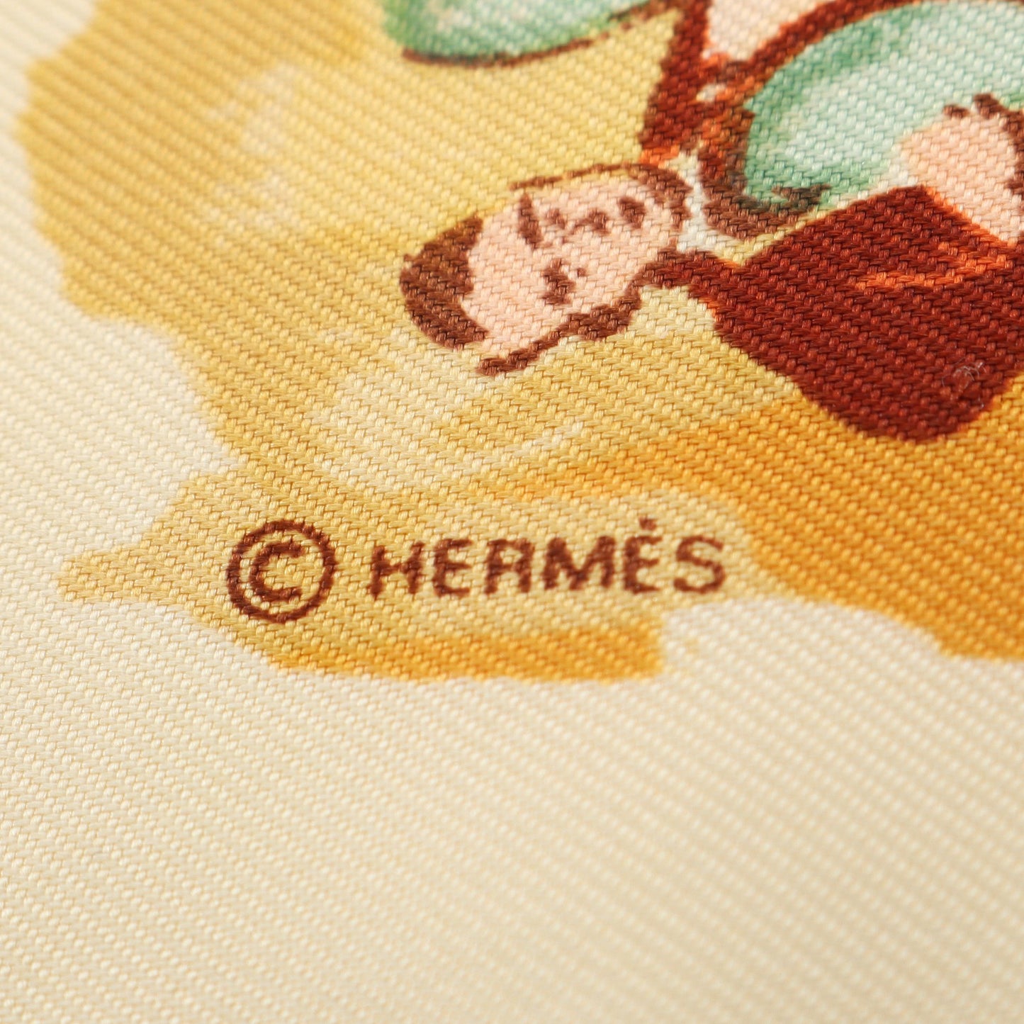 プチカレ カレ40 CONCERTO スカーフ シルク アイボリー ベージュ マルチカラー エルメス 財布・小物 HERMES