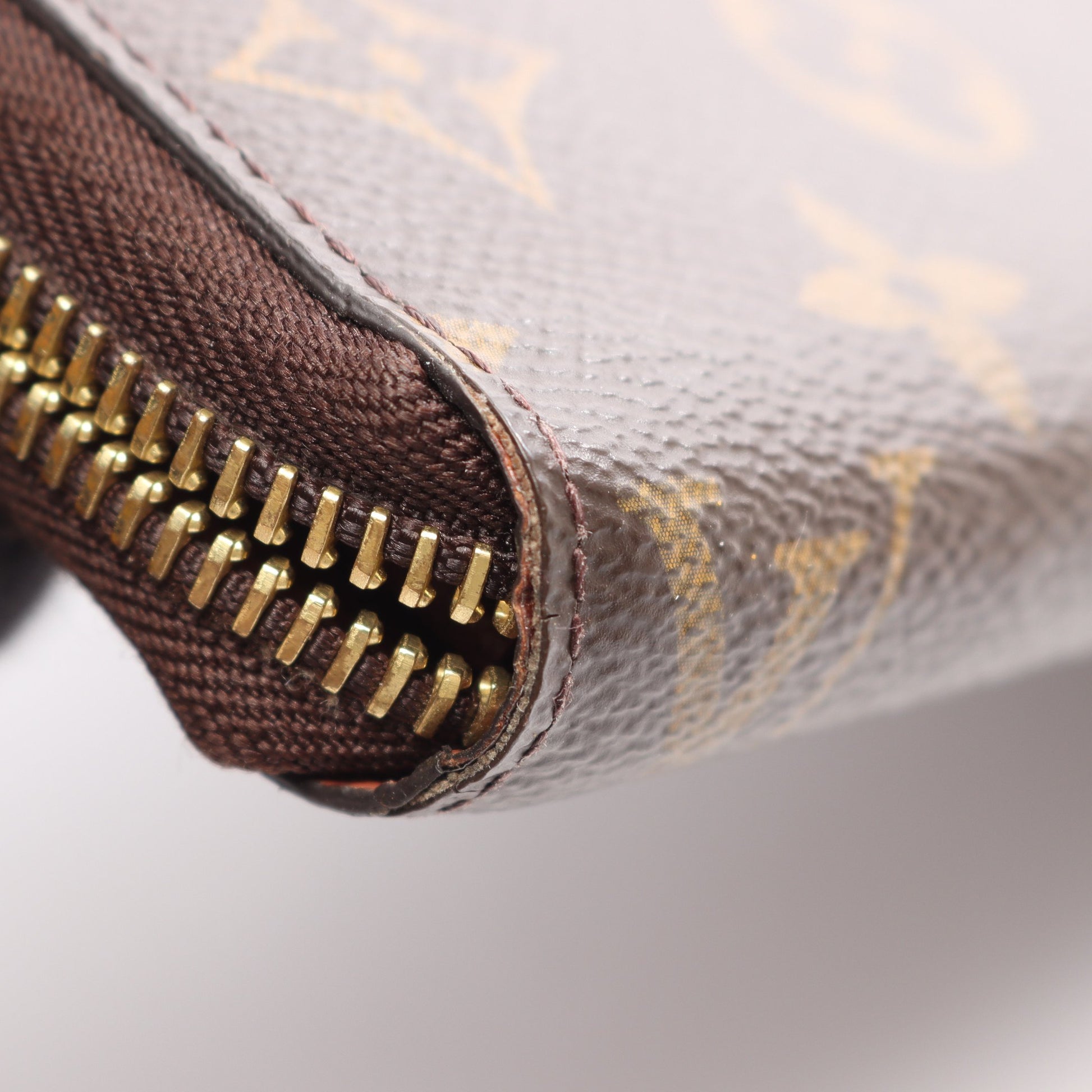ジッピーウォレット モノグラム ラウンドファスナー長財布 PVC ブラウン ルイヴィトン 財布・小物 LOUIS VUITTON