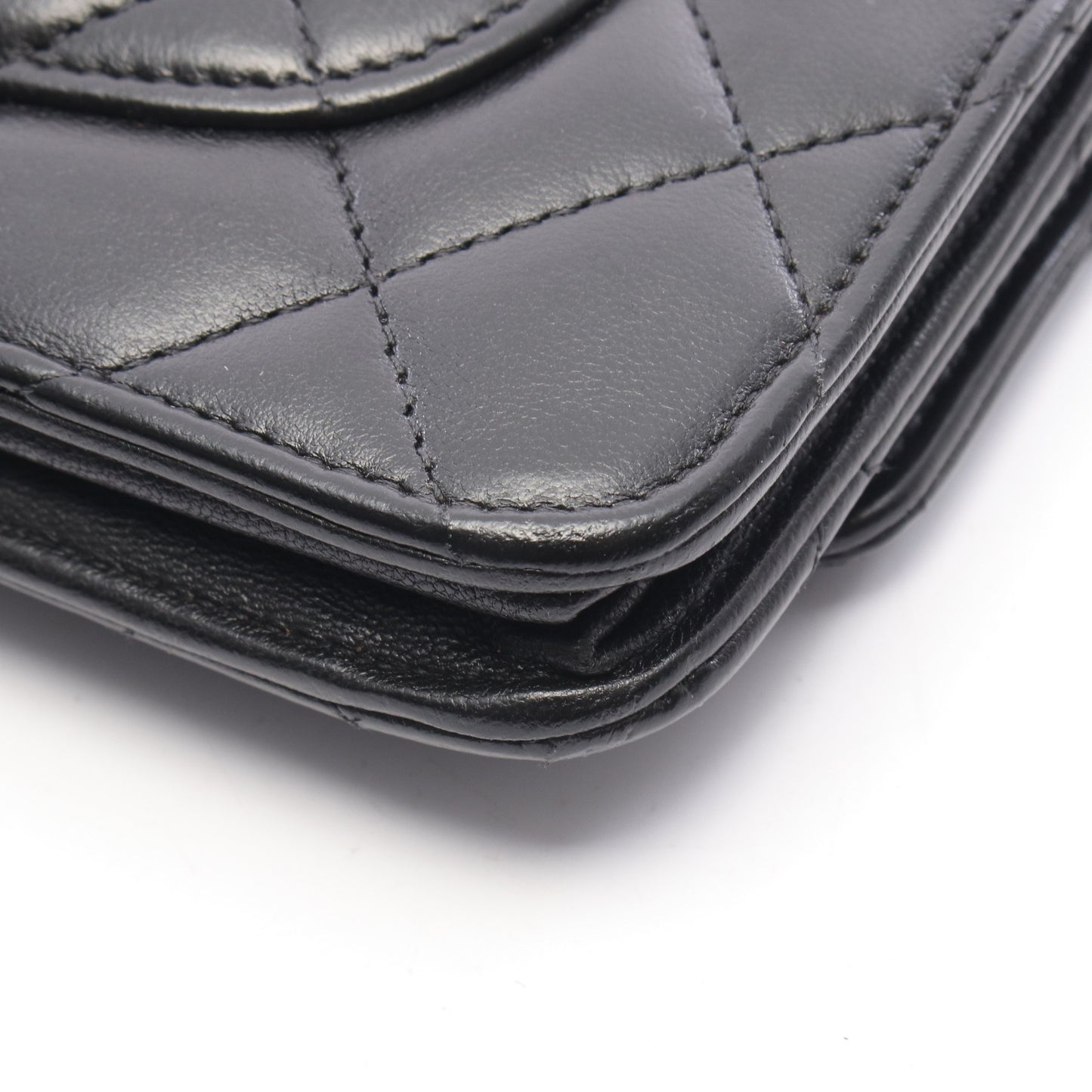 マトラッセ チェーンウォレット ラムスキン ブラック シルバー金具 シャネル