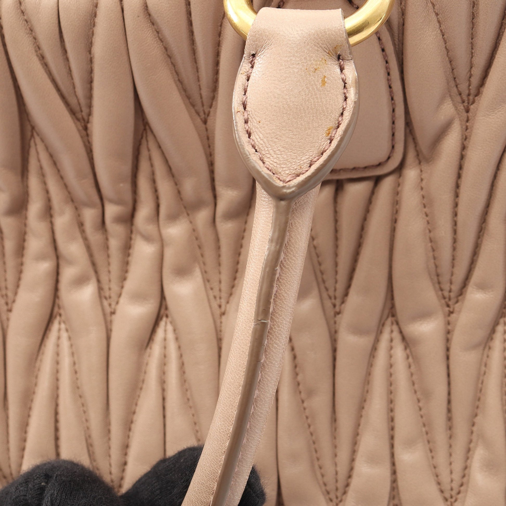 MATELASSE' マテラッセ ハンドバッグ レザー ピンクベージュ ミュウミュウ バッグ miu miu