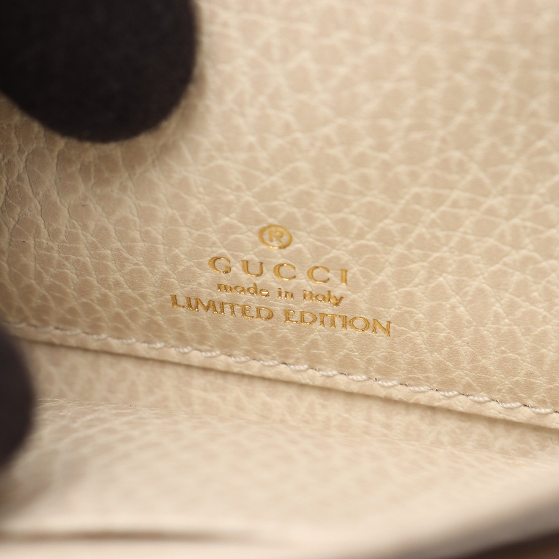 GGマーモント 二つ折り財布 PVC レザー ベージュ オフホワイト グッチ 財布・小物 GUCCI