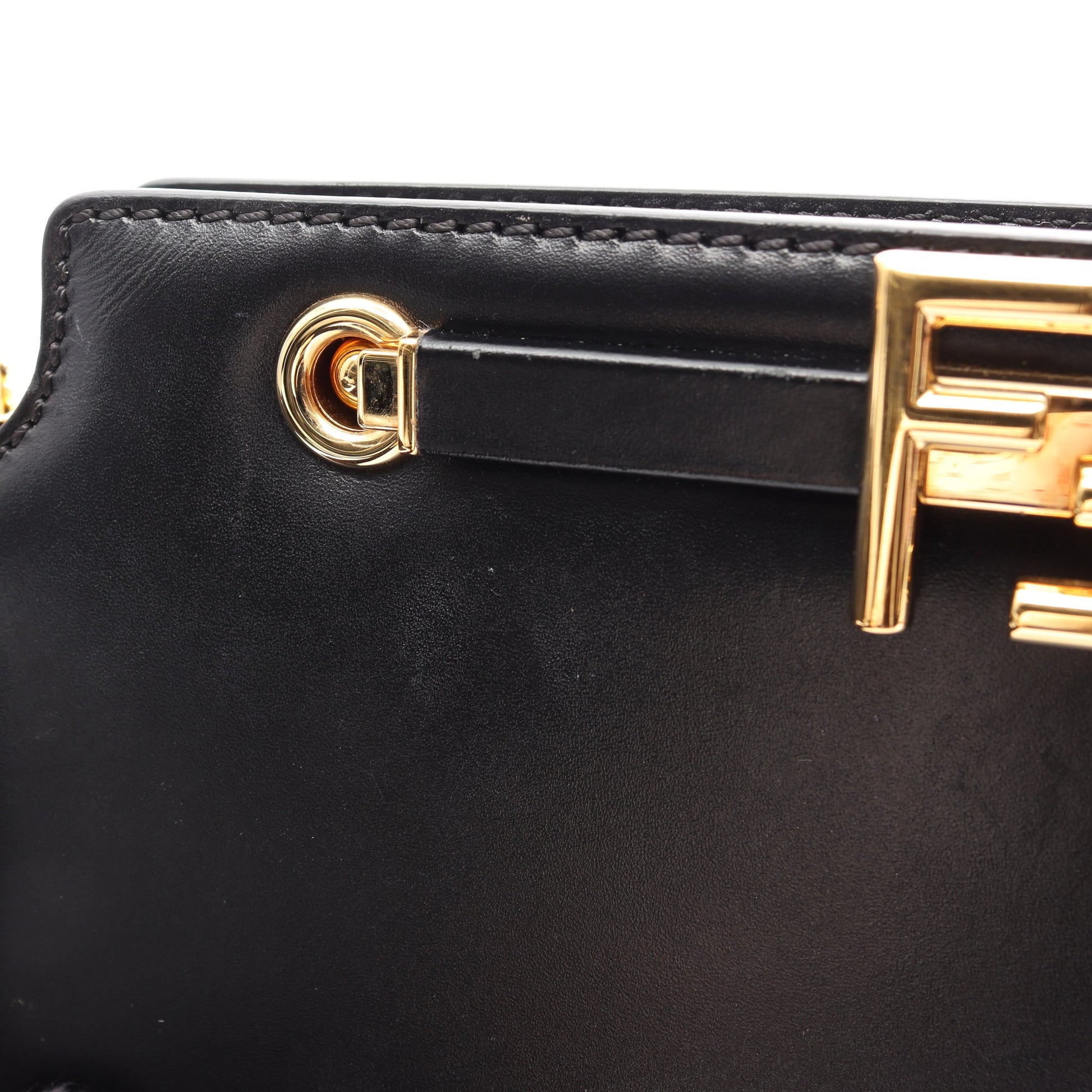 TOUCH スモール ショルダーバッグ レザー ブラック フェンディ バッグ FENDI