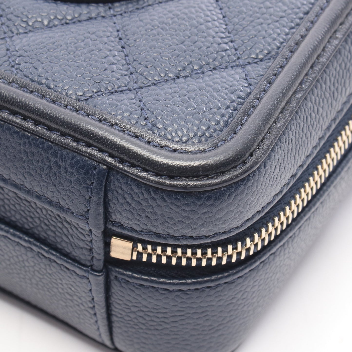 CCフィグリー スモール バニティバッグ 2WAY チェーンショルダーバッグ キャビアスキン レザー ネイビー ゴールド金具 シャネル