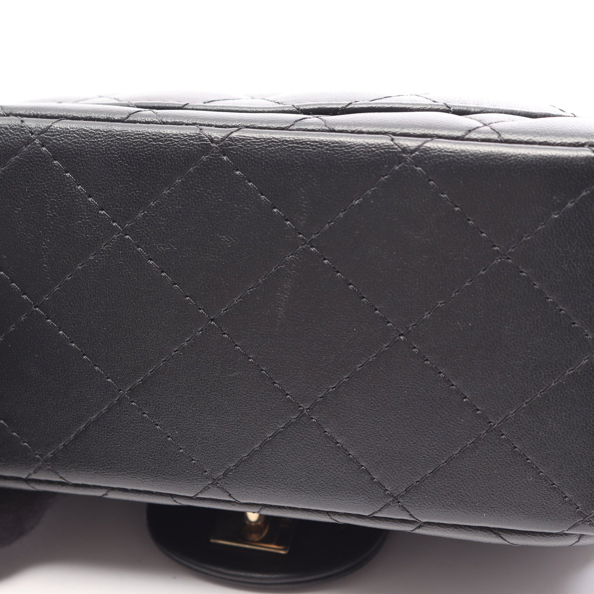 ミニマトラッセ チェーンショルダーバッグ ラムスキン ブラック ゴールド金具 シャネル バッグ CHANEL