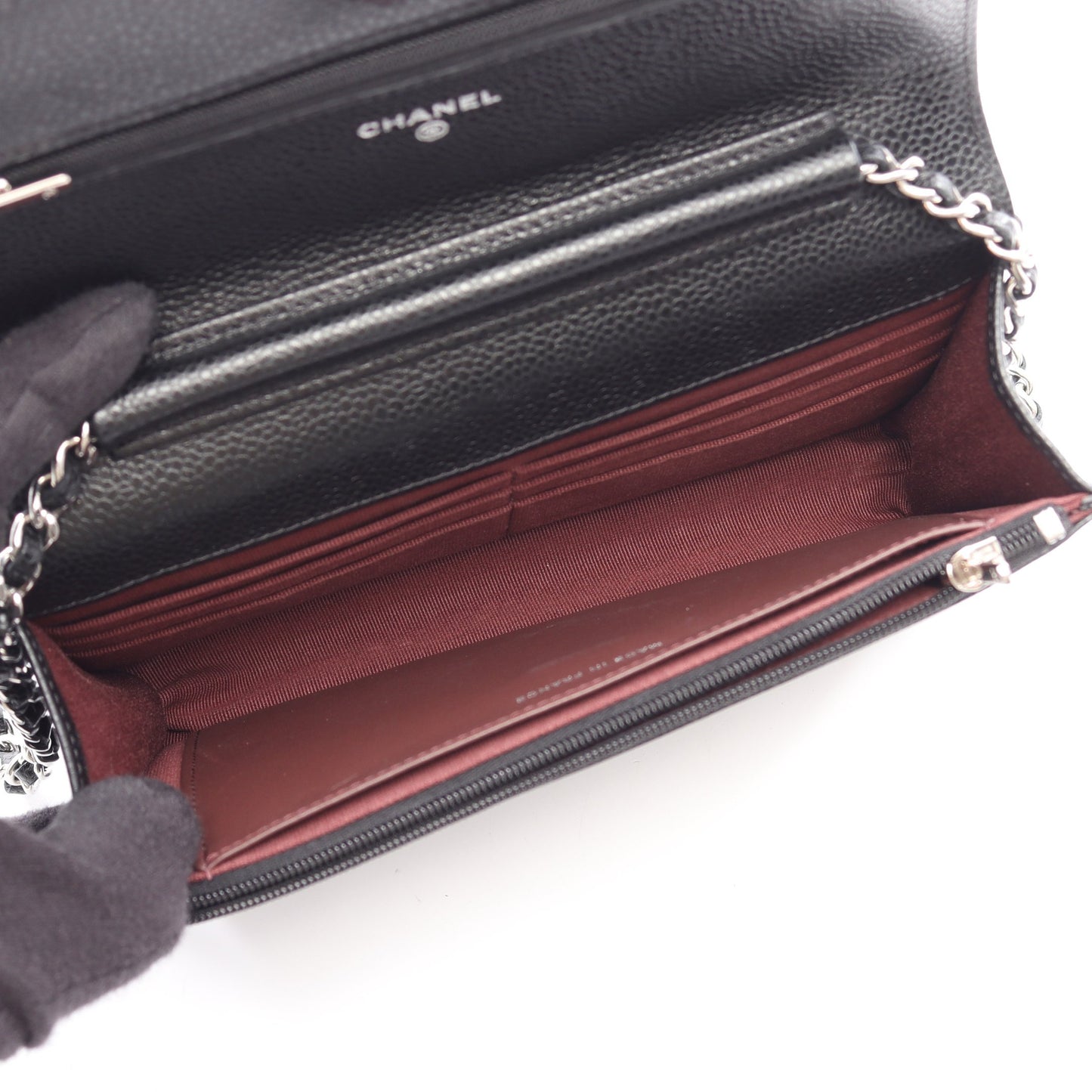 マトラッセ チェーンウォレット キャビアスキン ブラック シルバー金具 シャネル