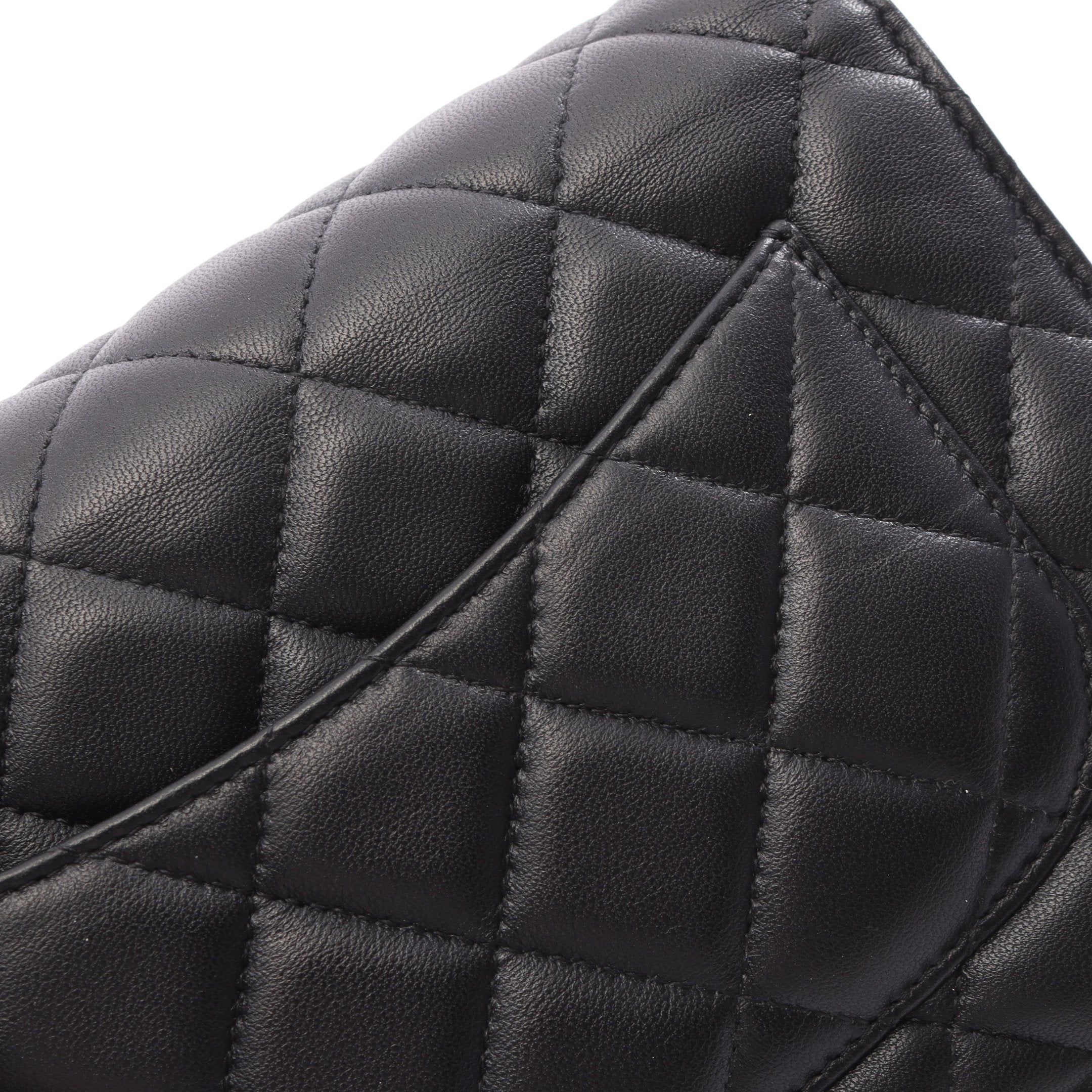 マトラッセ チェーンウォレット ラムスキン ブラック シルバー金具