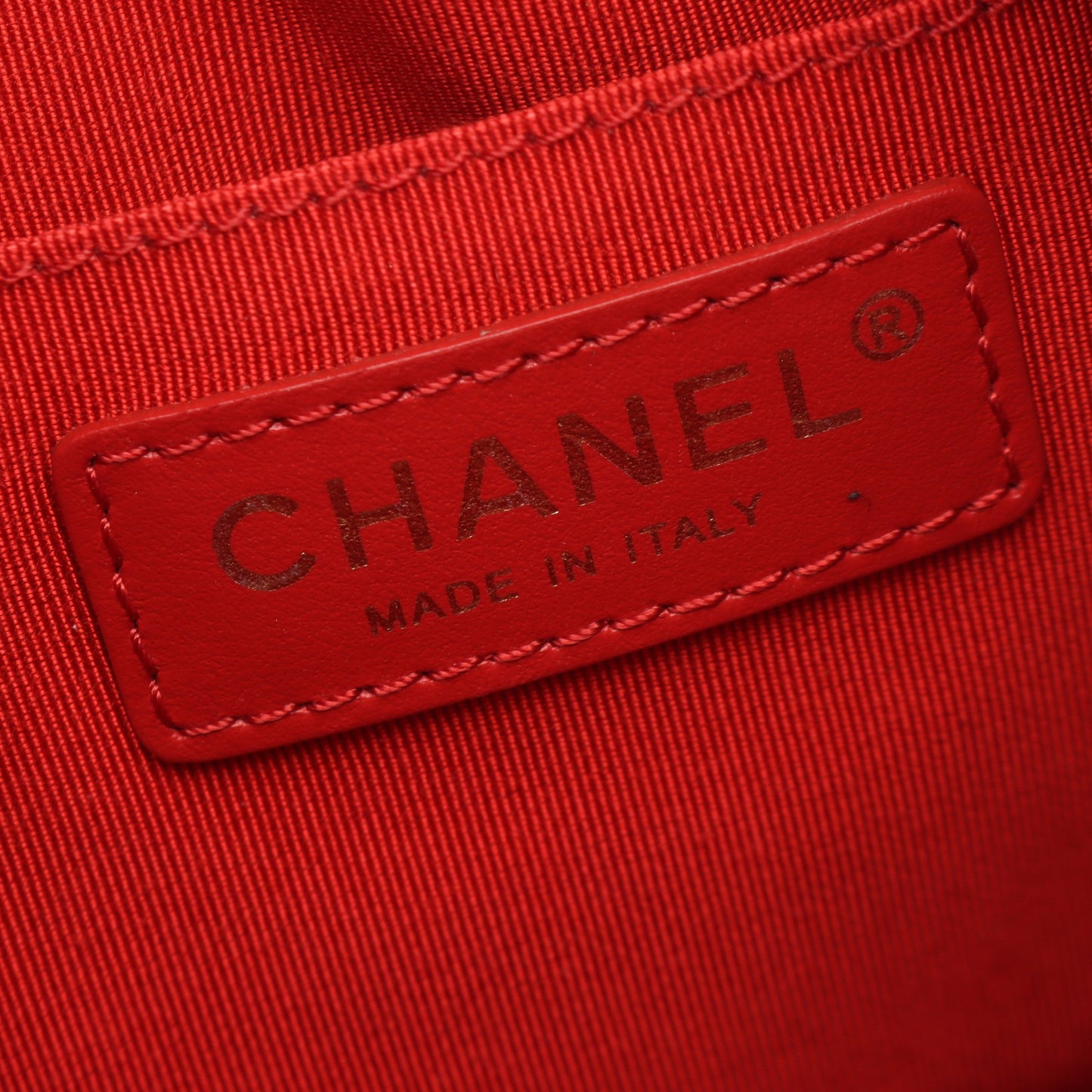 マトラッセ チェーンショルダーバッグ ラムスキン レッド ゴールド金具 シャネル
