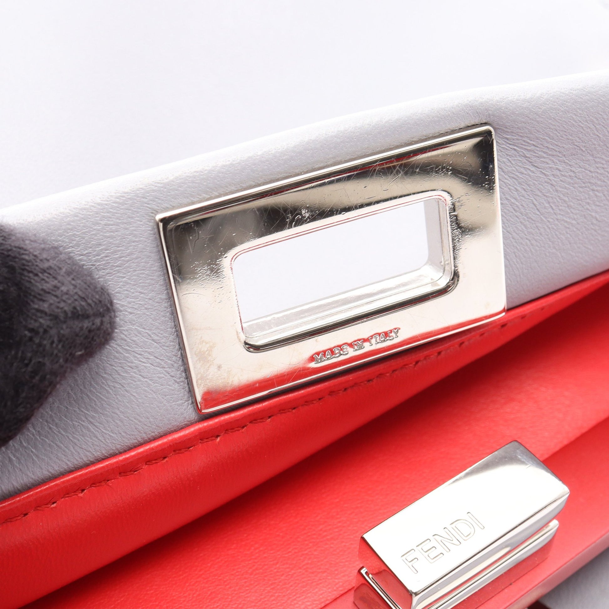 ミニピーカブー スタッズ 2WAY ハンドバッグ レザー ブルーグレー レッド フェンディ バッグ FENDI