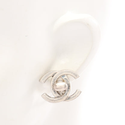 ココマーク ターンロックモチーフ イヤリング シルバー 96A シャネル アクセサリー CHANEL