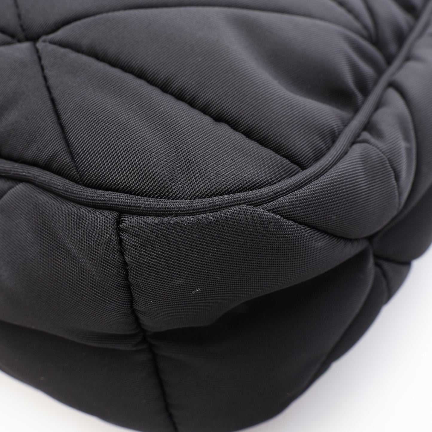 TESSUTO QUILTING ショルダーバッグ ナイロン ブラック プラダ
