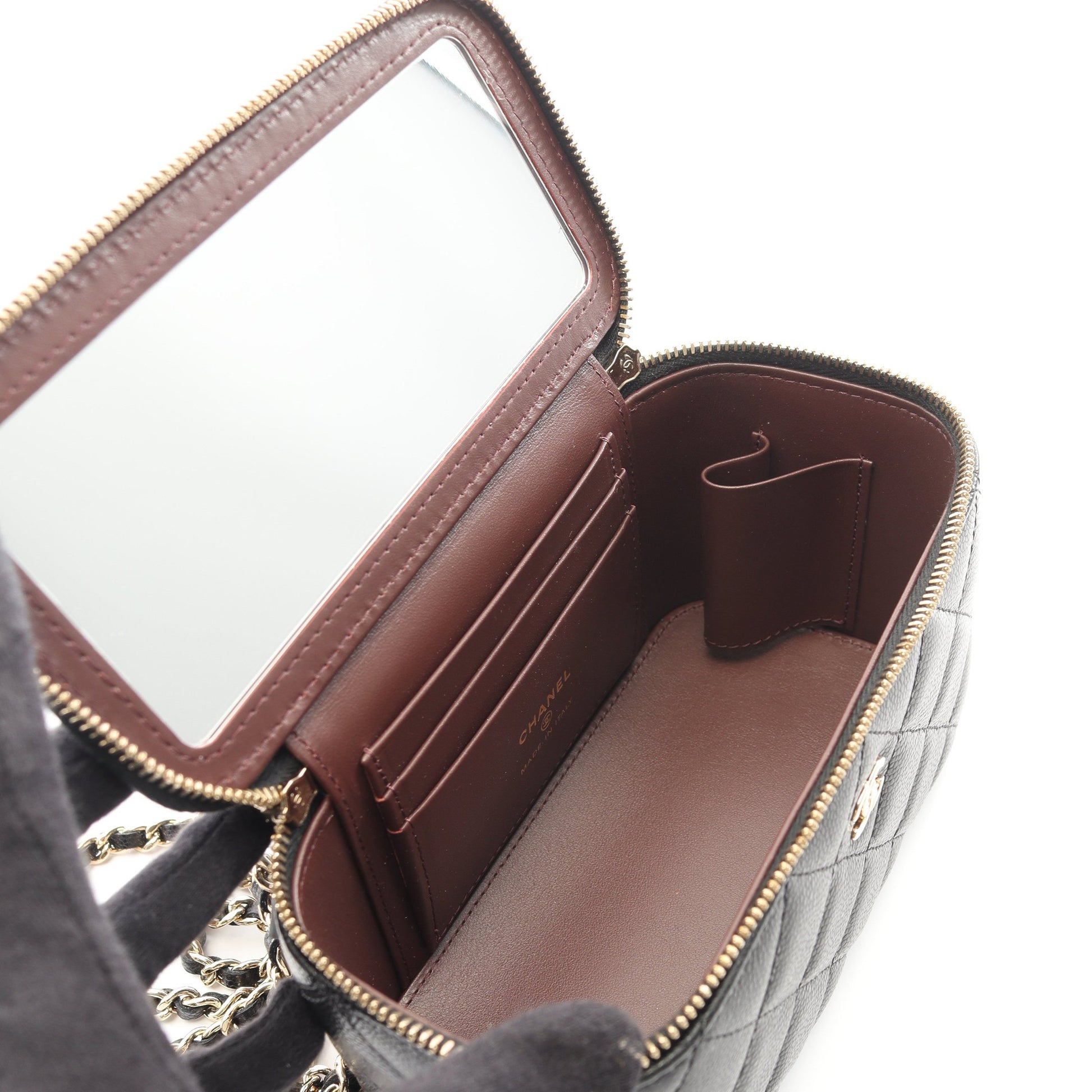 マトラッセ スモールバニティ チェーンショルダーバッグ キャビアスキン ブラック ゴールド金具 シャネル バッグ CHANEL