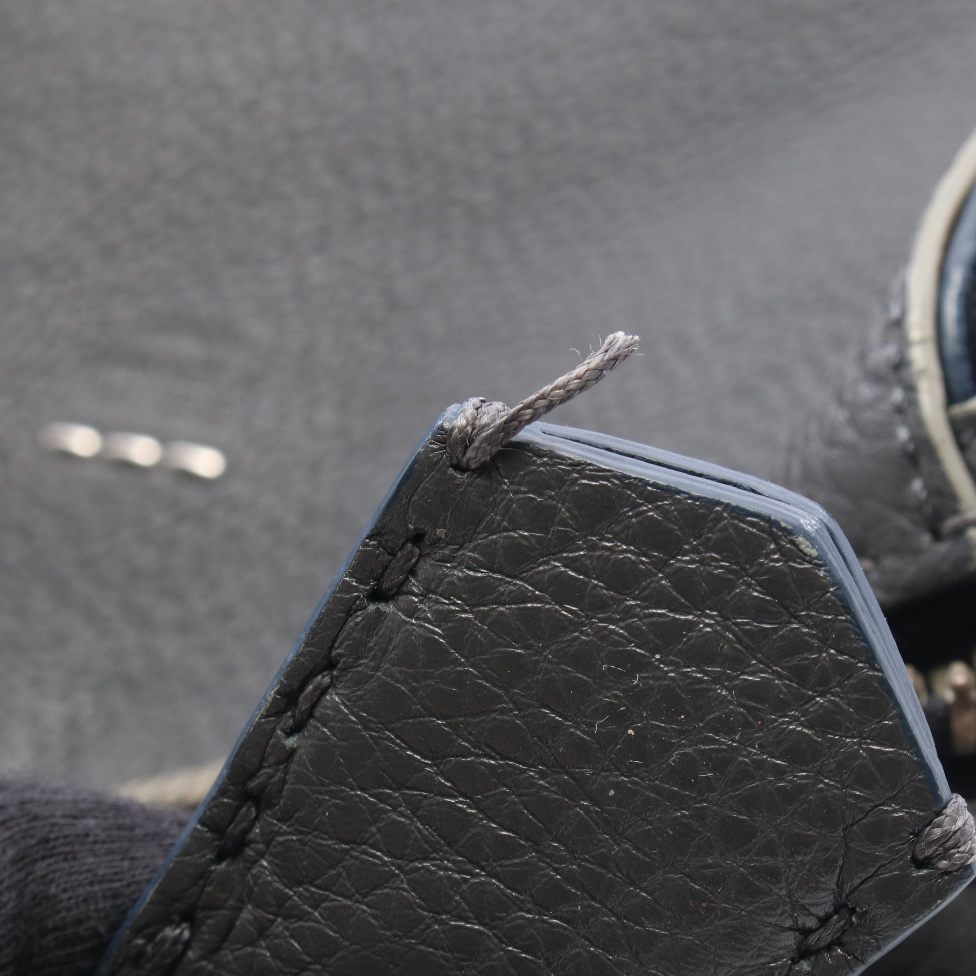 セレリア レイ ハンドバッグ レザー ダークグレー フェンディ バッグ FENDI