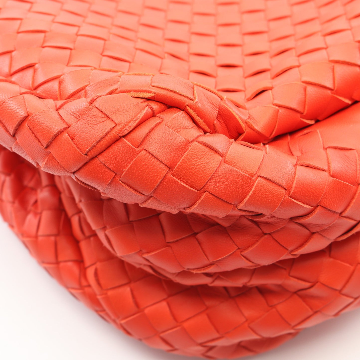 ラージ カンパーナバッグ イントレチャート ワンショルダーバッグ レザー オレンジレッド ボッテガヴェネタ バッグ BOTTEGA VENETA