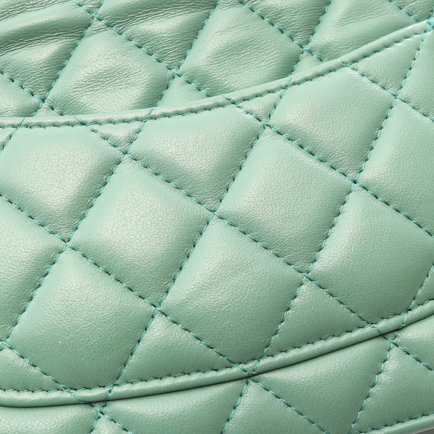 マトラッセ チェーンウォレット ラムスキン グリーン ゴールド金具 シャネル