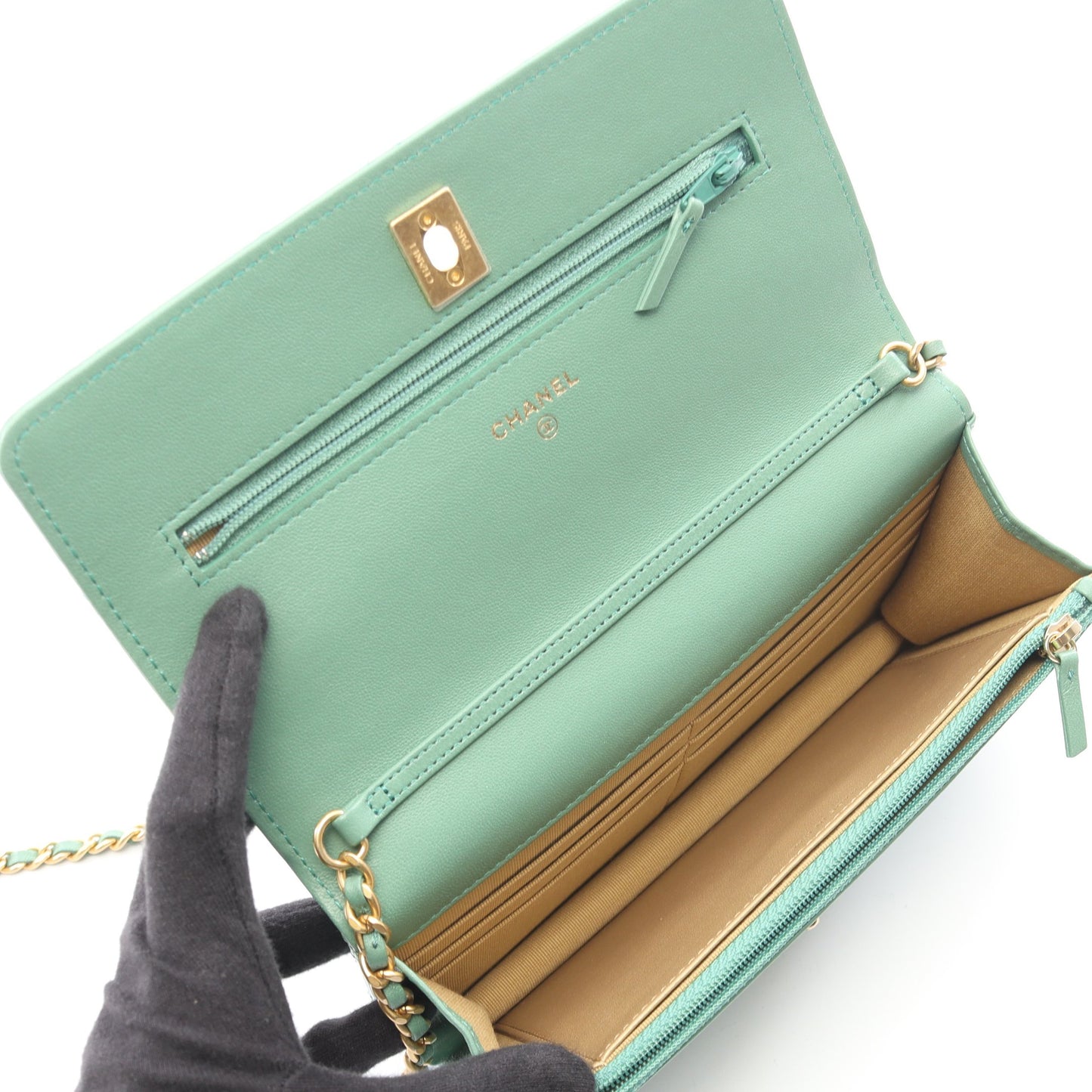 マトラッセ チェーンウォレット ラムスキン グリーン ゴールド金具 シャネル