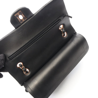 マトラッセ Wフラップ Wチェーンショルダーバッグ ラムスキン ブラック ゴールド金具 シャネル バッグ CHANEL