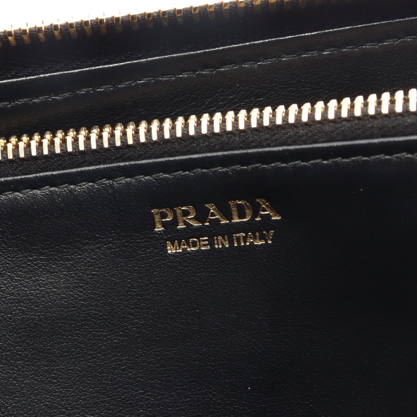 ラウンドファスナー長財布 レザー ブラック プラダ 財布・小物 PRADA