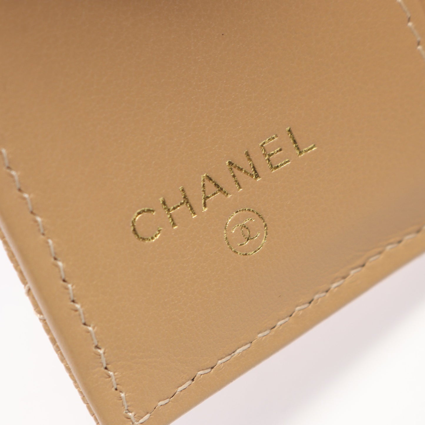 ボーイシャネル 三つ折り財布 キャビアスキン ベージュ ゴールド金具 シャネル 財布・小物 CHANEL