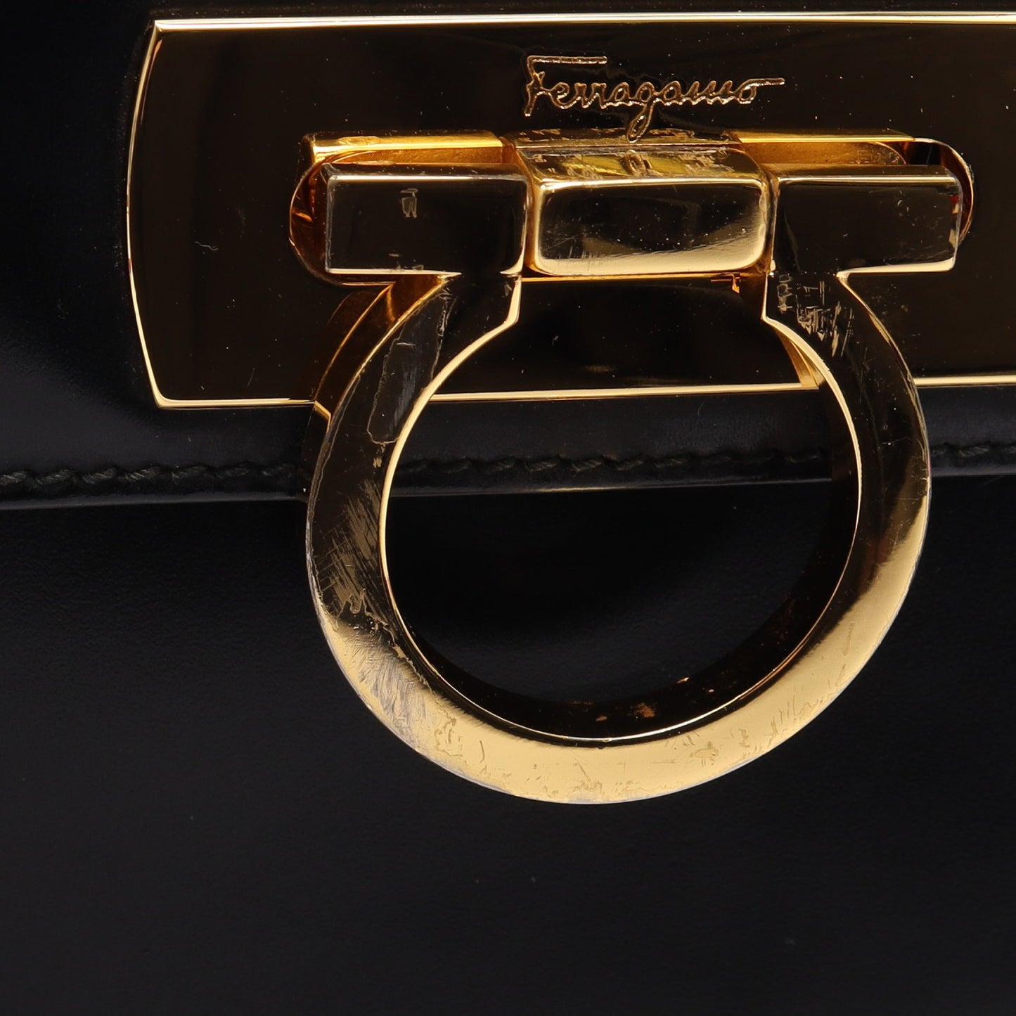 ガンチーニ ハンドバッグ レザー ブラック サルヴァトーレフェラガモ バッグ Salvatore Ferragamo