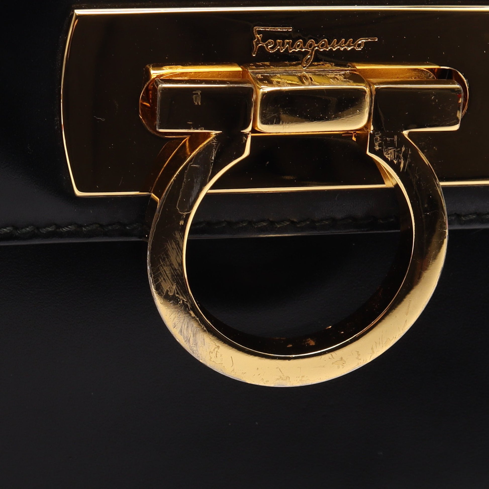 ガンチーニ ハンドバッグ レザー ブラック サルヴァトーレフェラガモ バッグ Salvatore Ferragamo