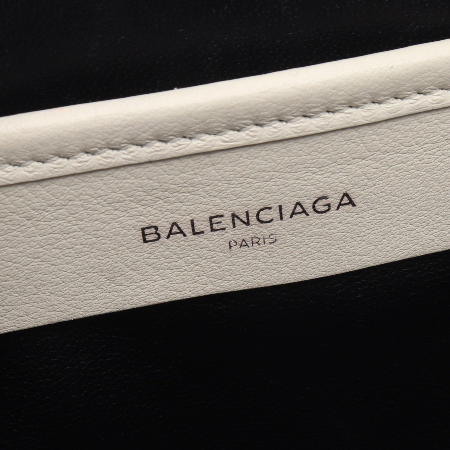 エブリデイポーチ クラッチバッグ レザー ホワイト バレンシアガ バッグ BALENCIAGA
