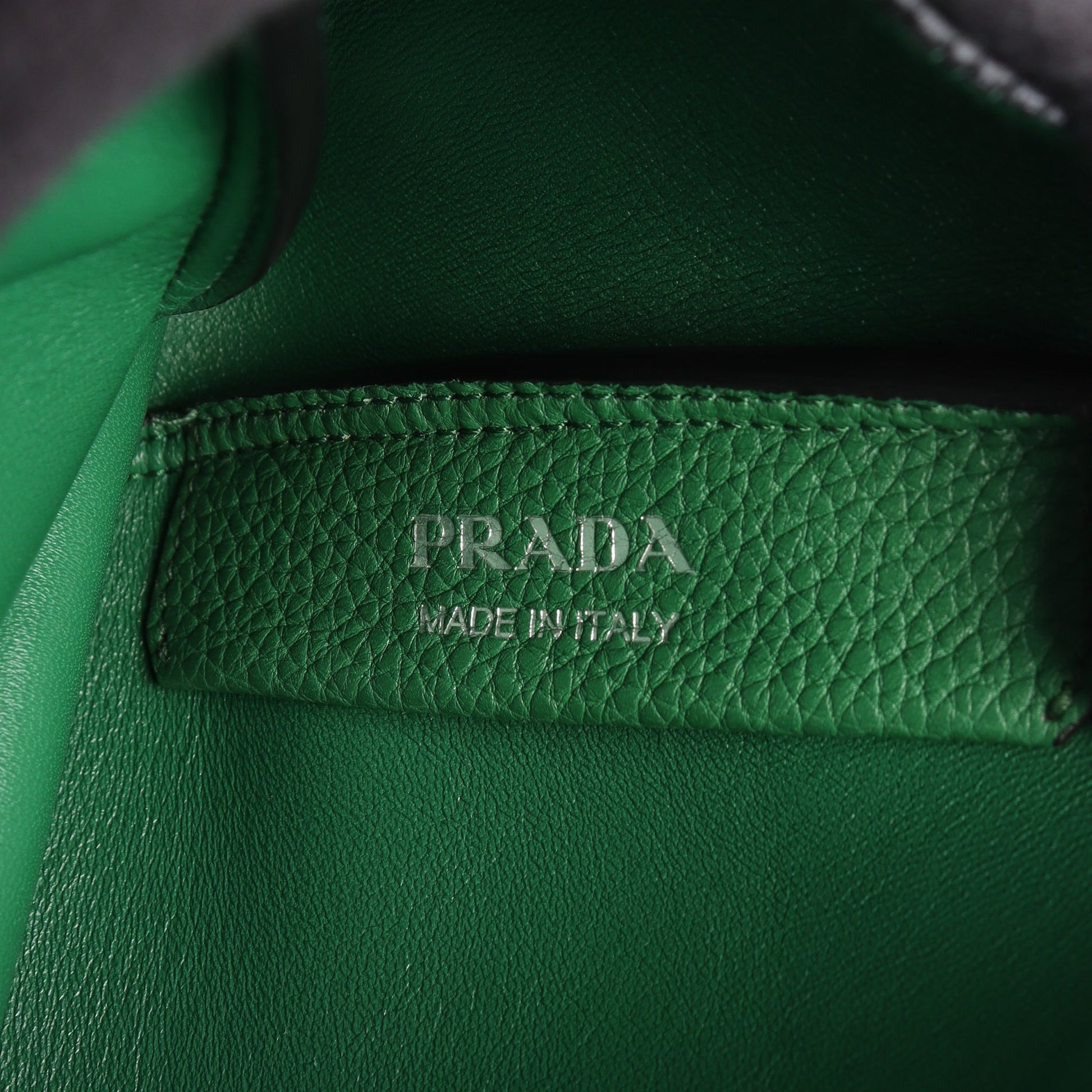 リエゾン ミニ ハンドバッグ レザー グリーン プラダ バッグ PRADA