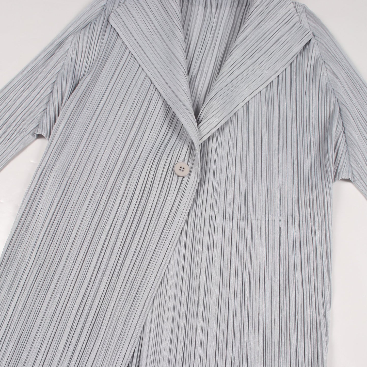 プリーツ カーディガン ライトグレー プリーツプリーズ トップス PLEATS PLEASE