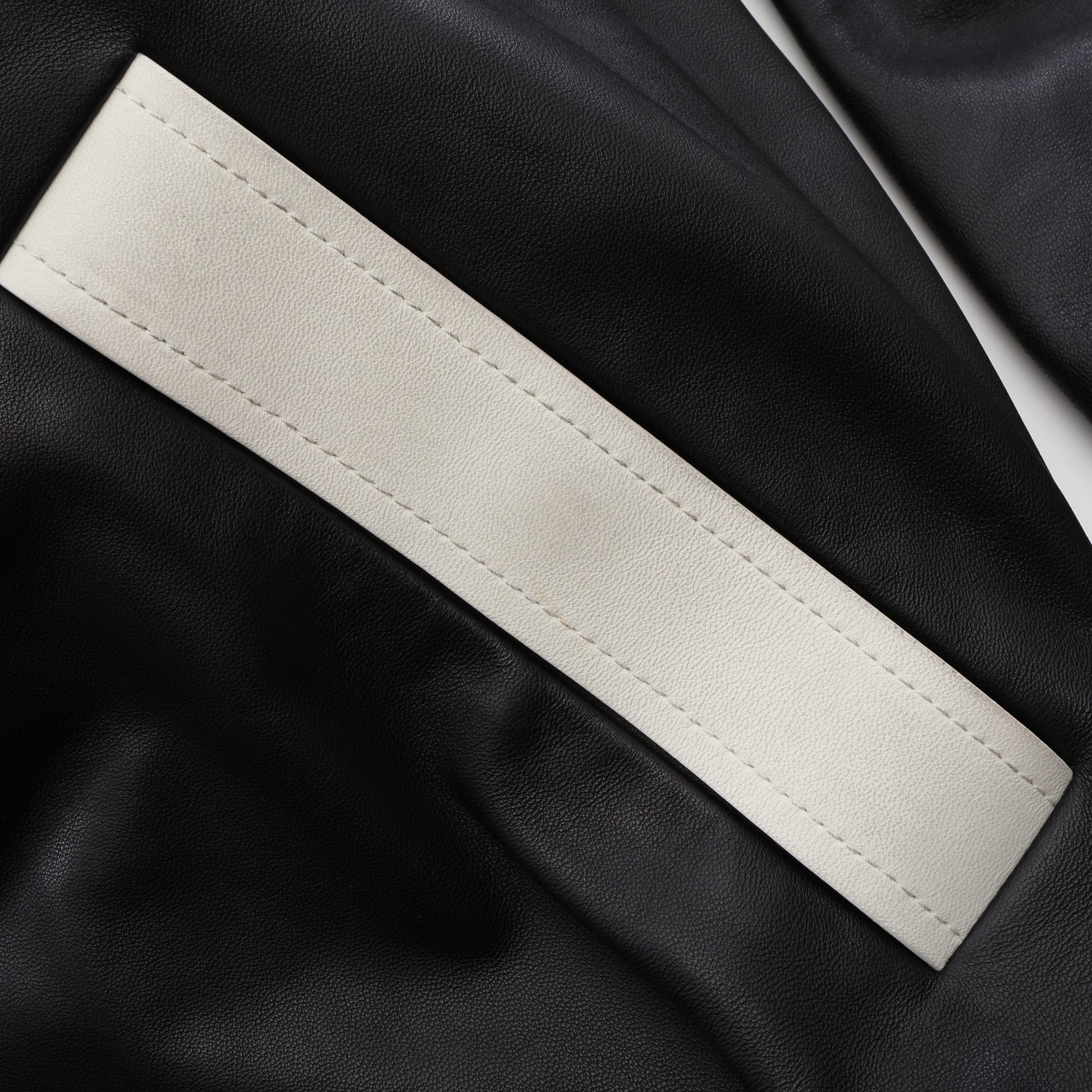スターパッチ スタジャン レザー ウール ナイロン ブラック ホワイト ジバンシィ アウター GIVENCHY