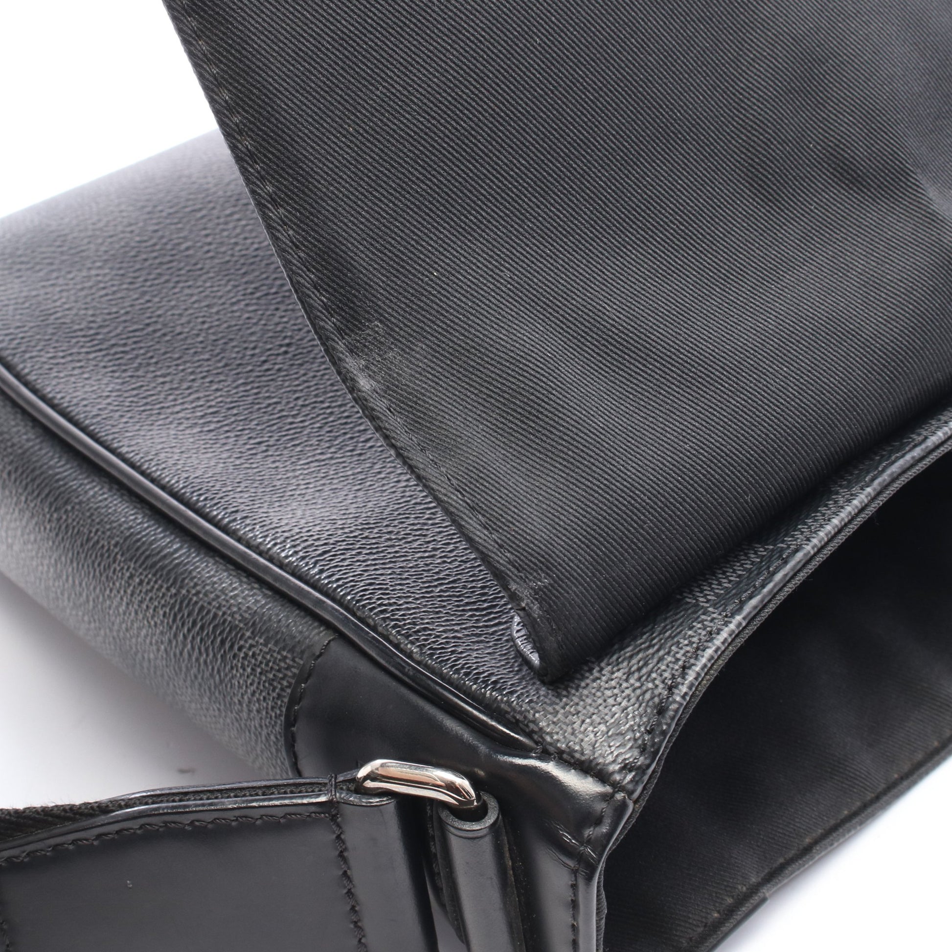 ディストリクトPM NM ダミエグラフィット ショルダーバッグ PVC レザー ブラック ルイヴィトン バッグ LOUIS VUITTON