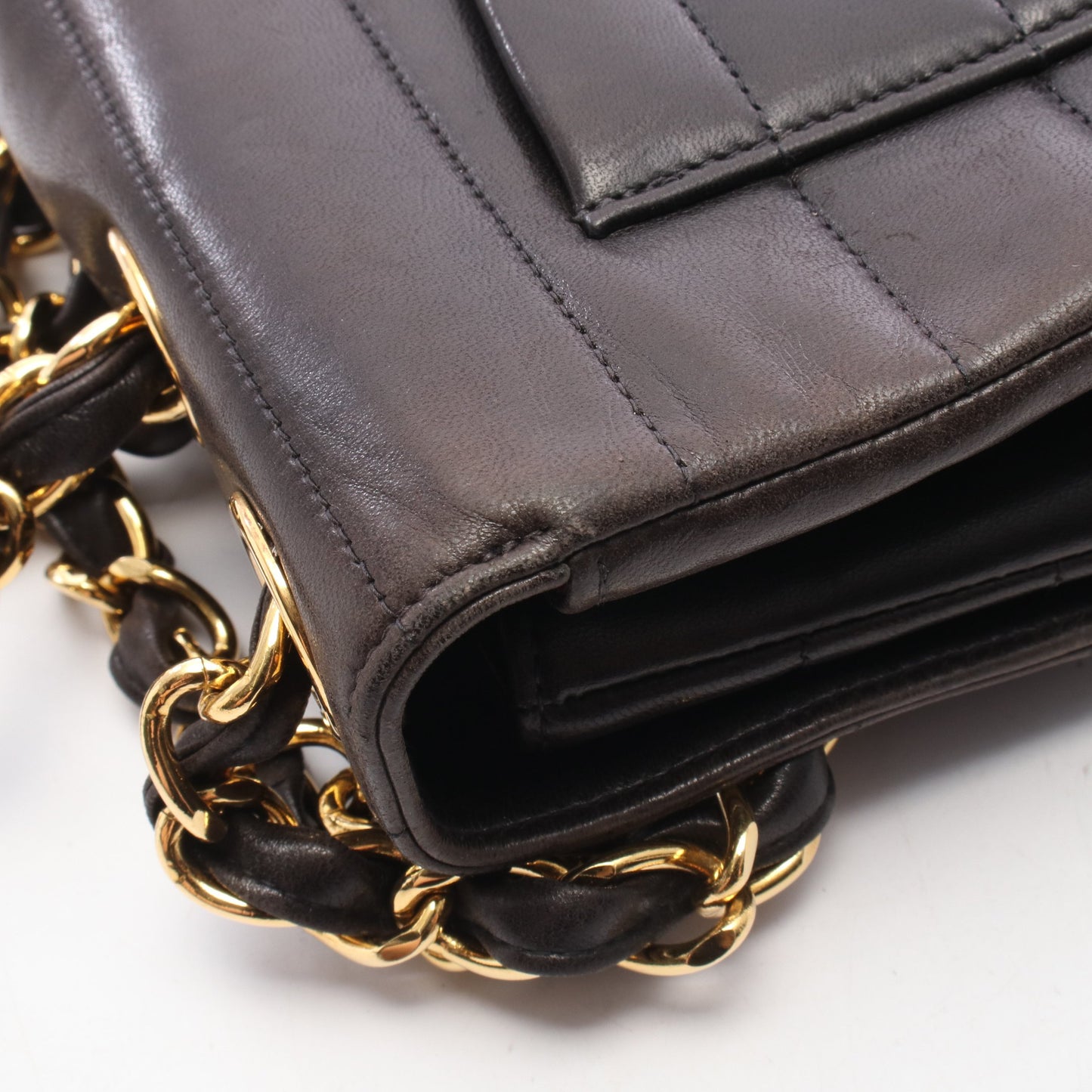 マドモアゼル デカココマーク シングルフラップ Wチェーンショルダーバッグ ラムスキン ブラック ゴールド金具 シャネル
