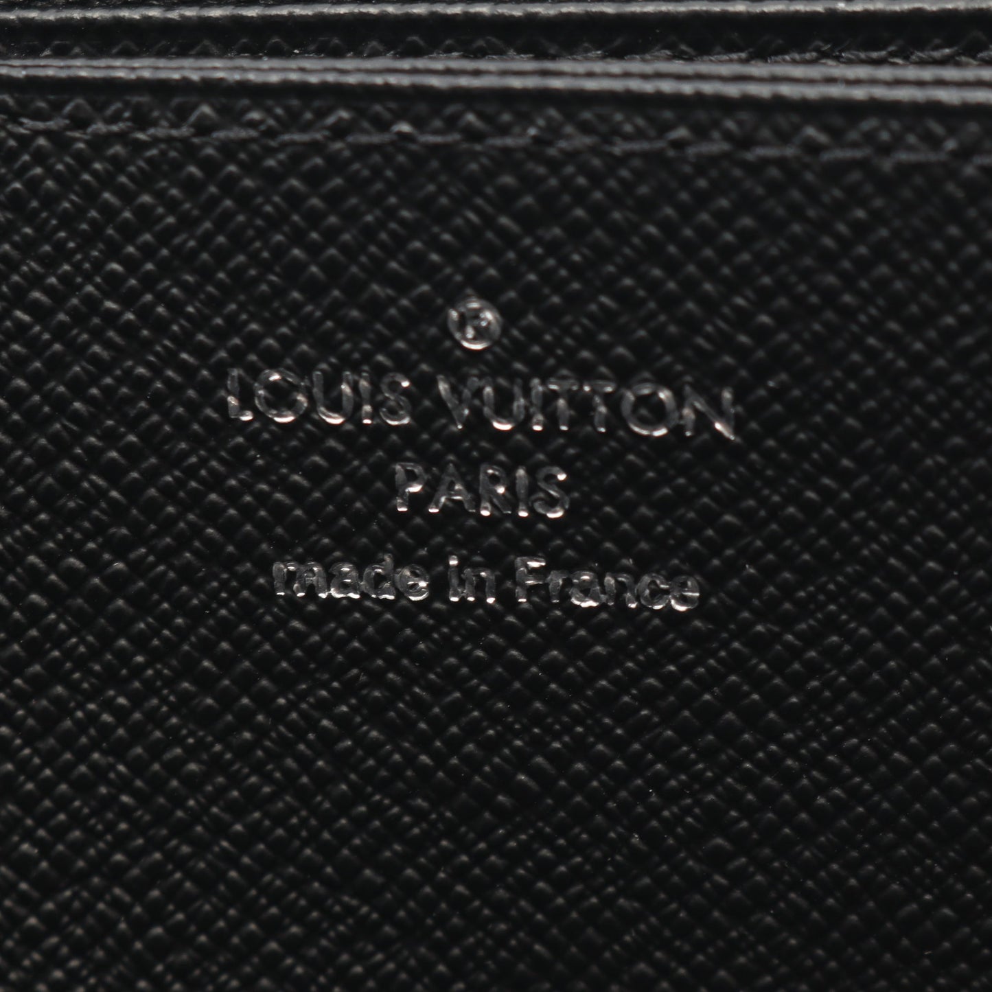 ジッピーウォレット エピ ノワール ラウンドファスナー長財布 レザー ブラック ルイヴィトン 財布・小物 LOUIS VUITTON