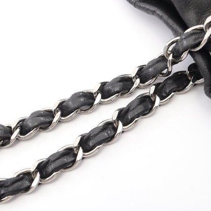 ロゴ チェーンショルダーバッグ ラムスキン ブラック シルバー金具 シャネル