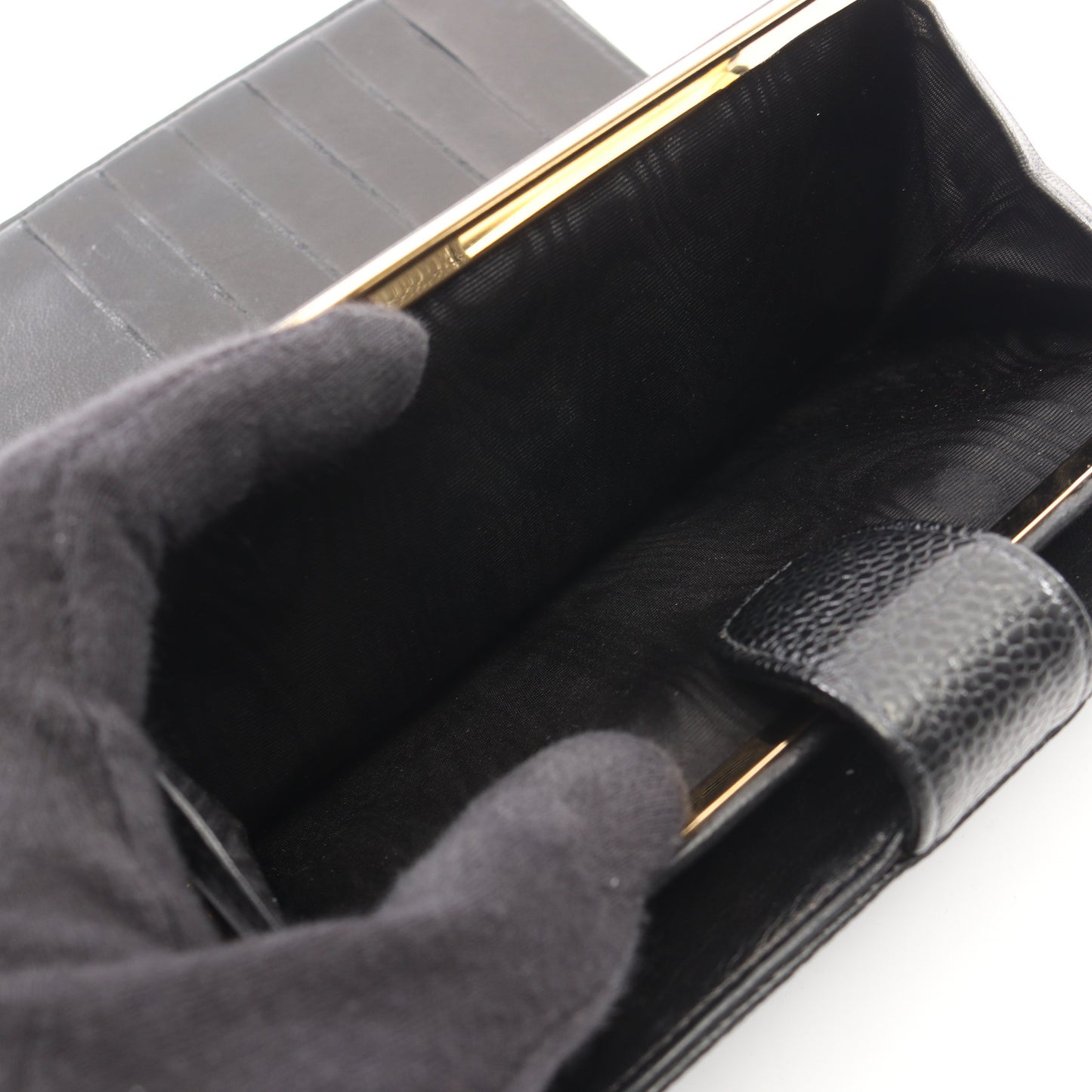 ココマーク 二つ折り長財布 キャビアスキン ブラック ゴールド金具 シャネル 財布・小物 CHANEL