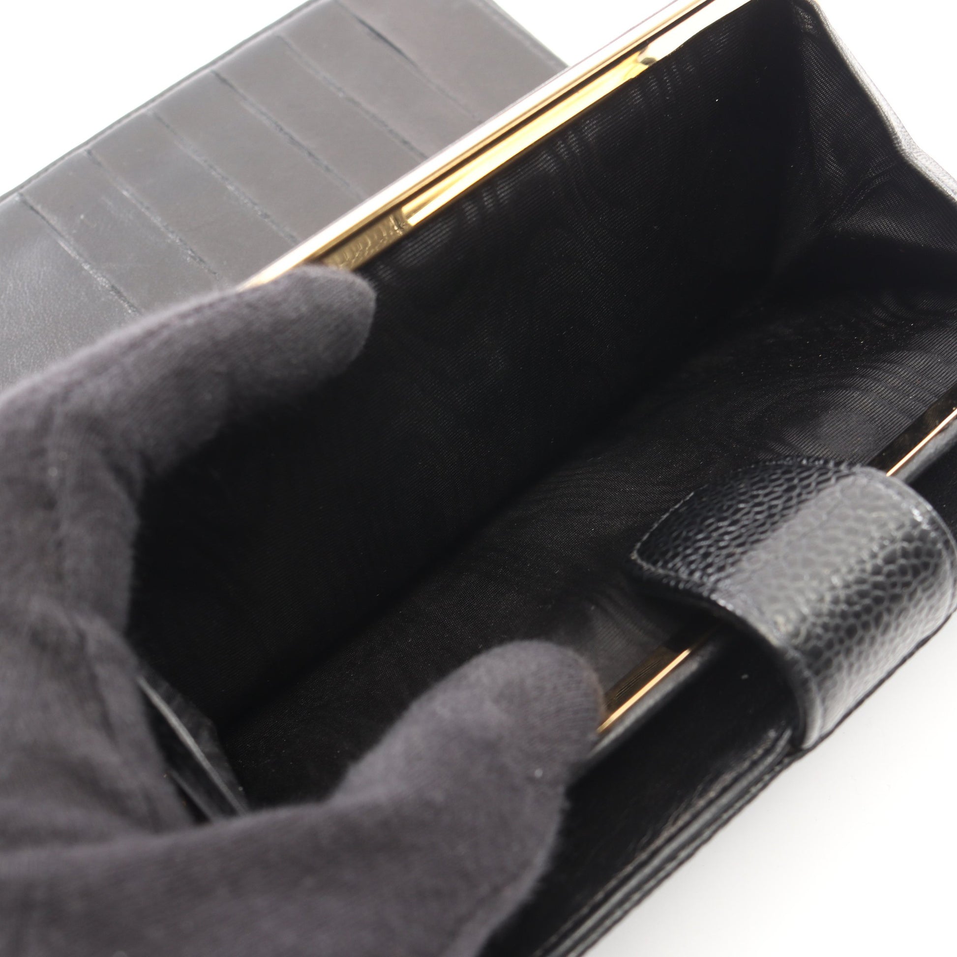 ココマーク 二つ折り長財布 キャビアスキン ブラック ゴールド金具 シャネル 財布・小物 CHANEL