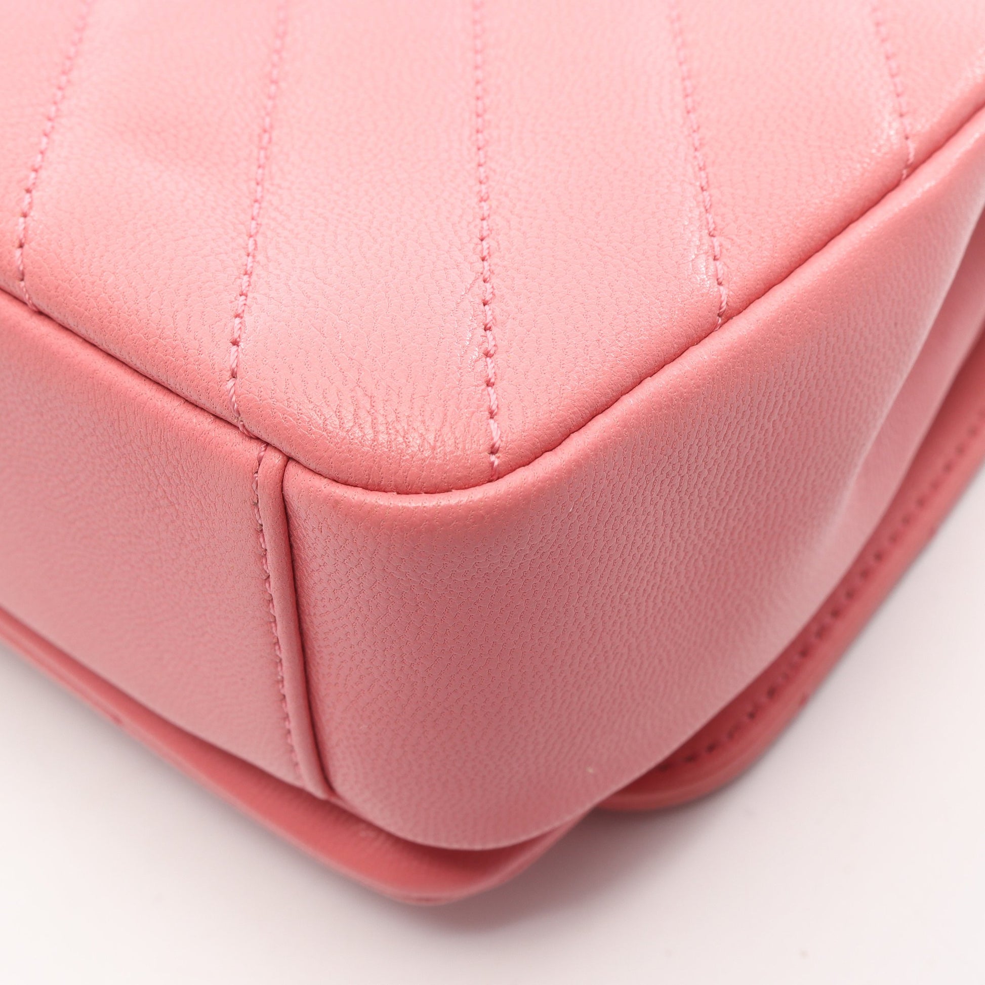 シェブロン Vステッチ トップハンドル 2WAY チェーンショルダーバッグ レザー ピンク ゴールド金具 シャネル バッグ CHANEL