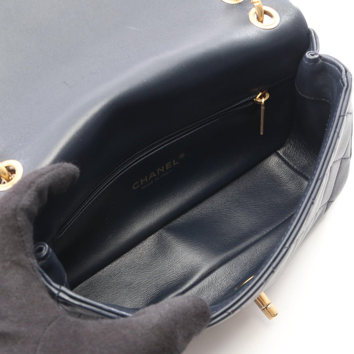 マトラッセ 2WAY チェーンショルダーバッグ ラムスキン ネイビー ゴールド金具 シャネル