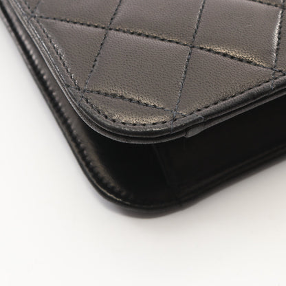 マトラッセ フルフラップ プッシュロック チェーンショルダーバッグ ラムスキン ブラック ゴールド金具 シャネル