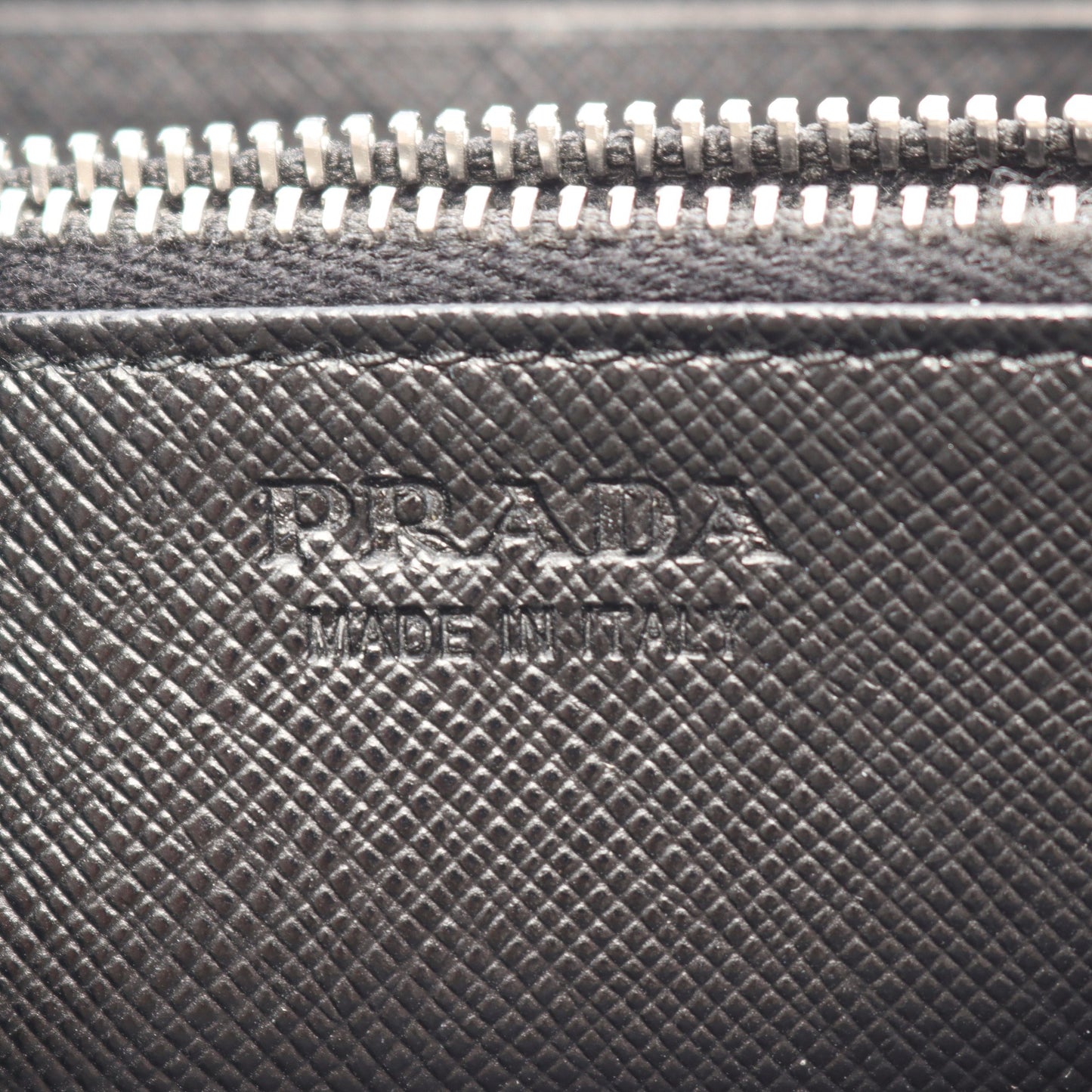 SAFFIANO METAL ラウンドファスナー長財布 サフィアーノレザー ブラック プラダ